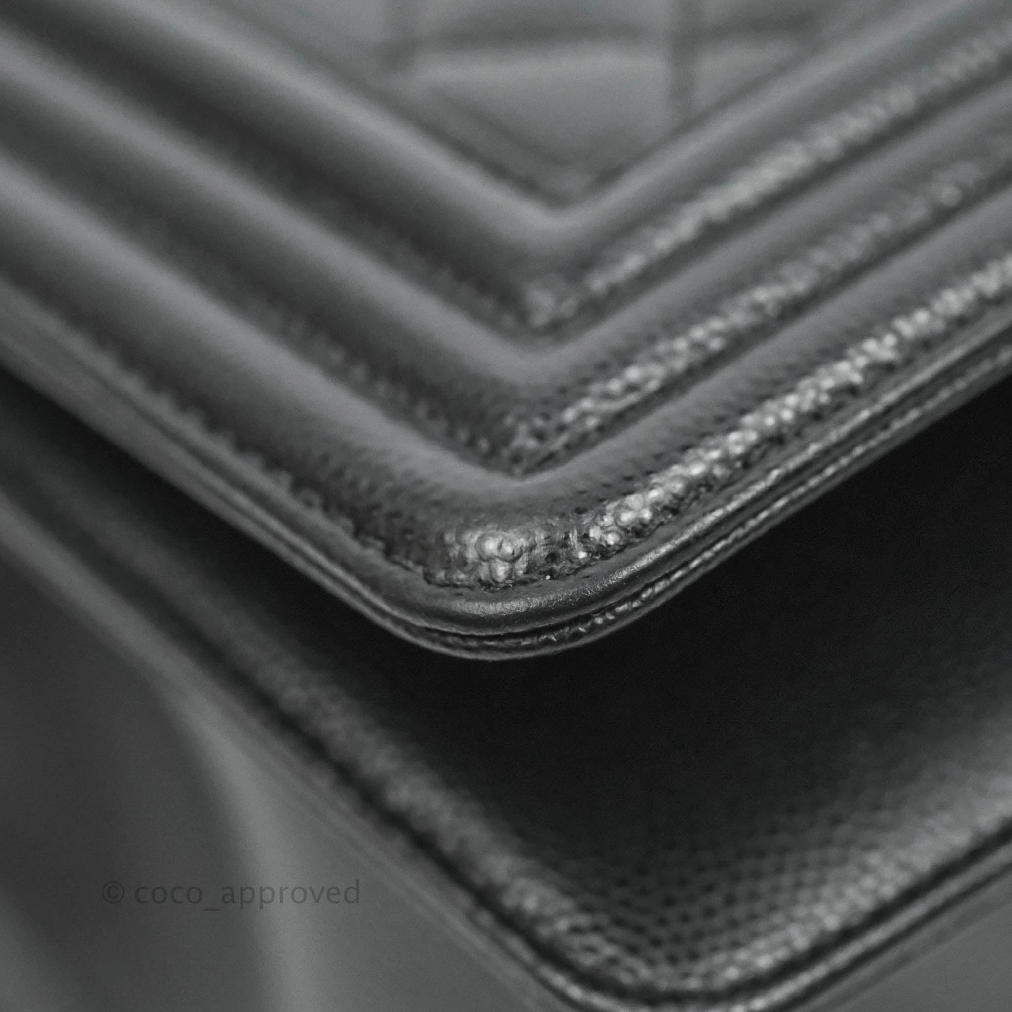 Chanel Boy Quilted Medium Black Caviar Ruthenium Hardware