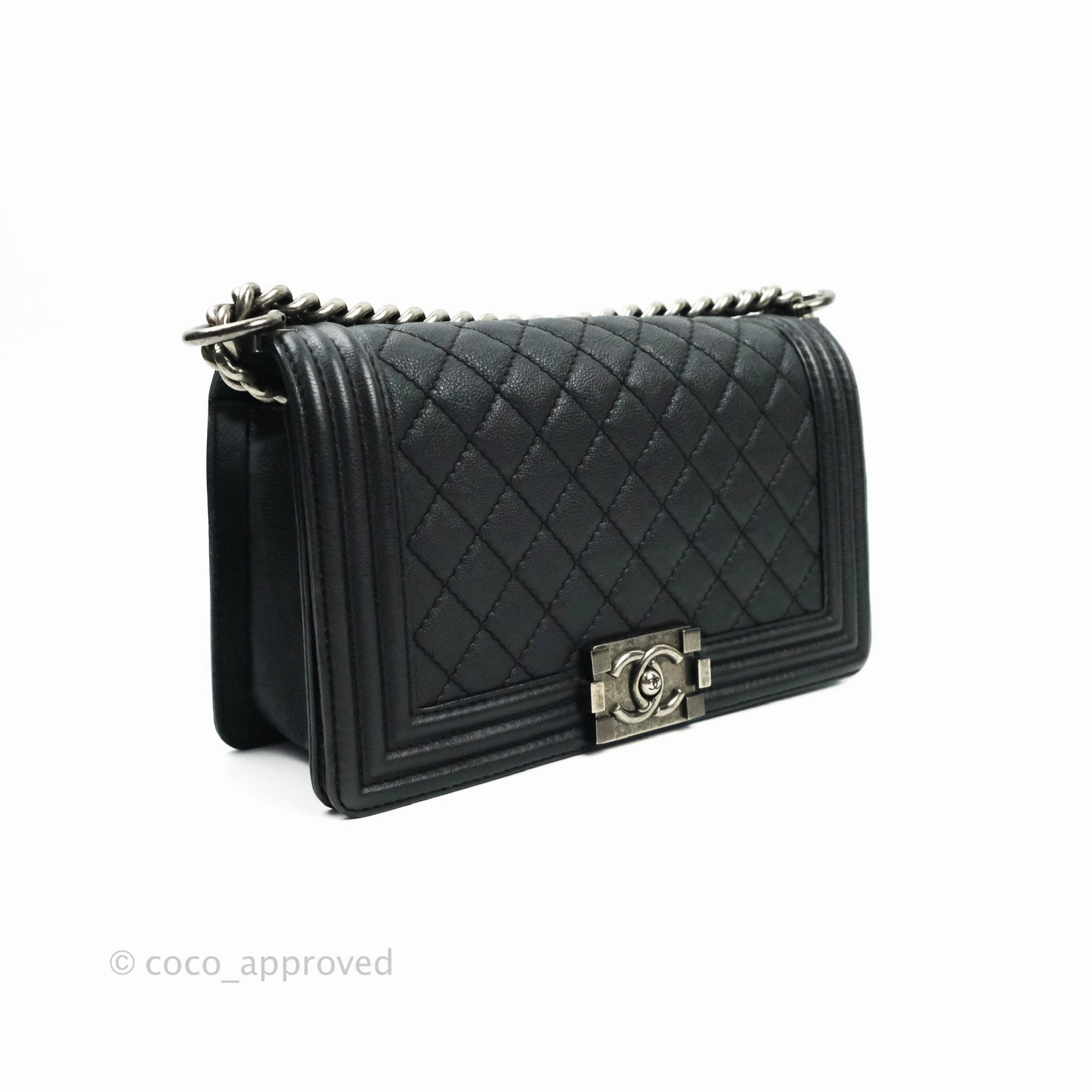 Chanel Boy Quilted Medium Black Grained Calfskin Ruthenium Hardware