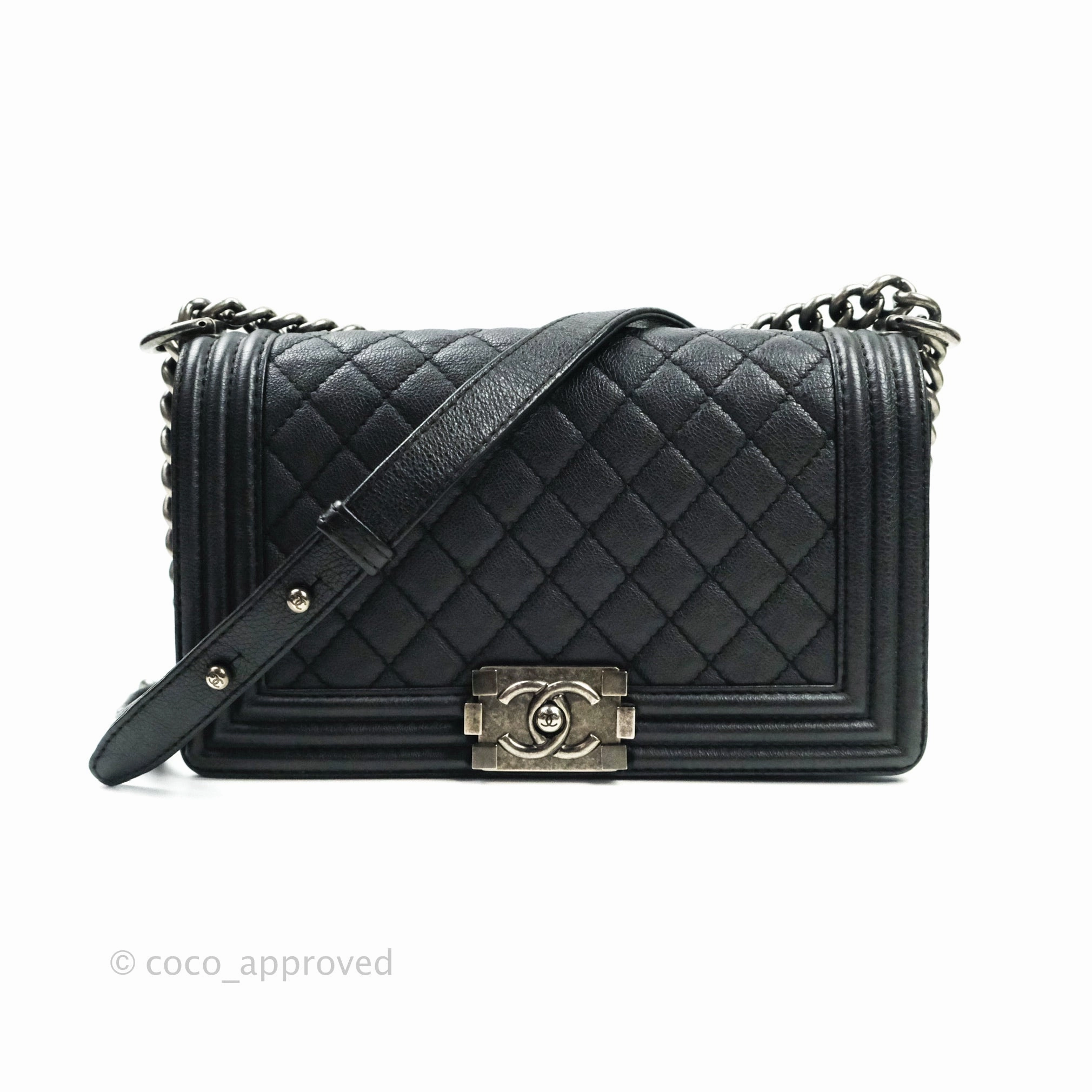 Chanel Boy Quilted Medium Black Grained Calfskin Ruthenium Hardware