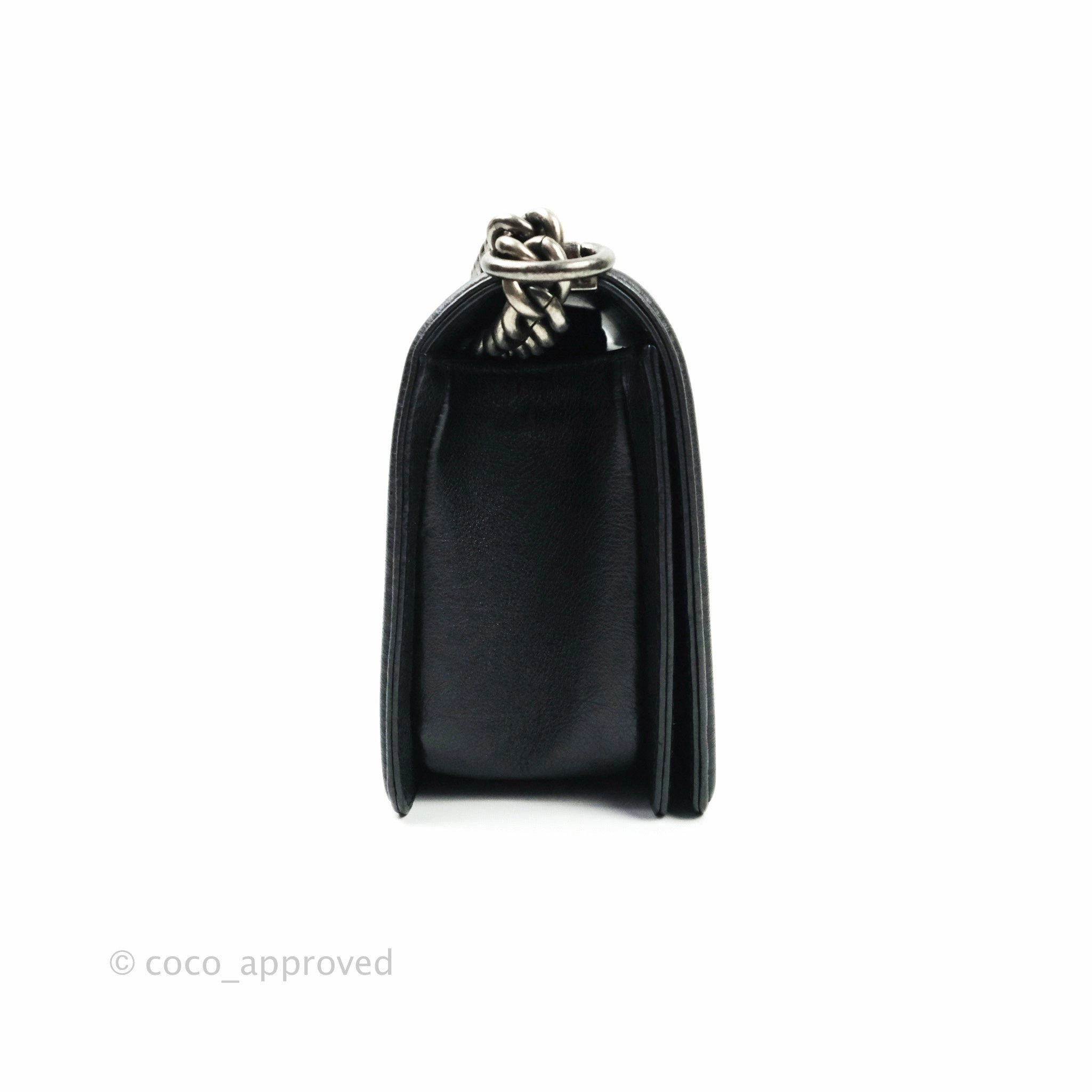 Chanel Boy Quilted Medium Black Grained Calfskin Ruthenium Hardware