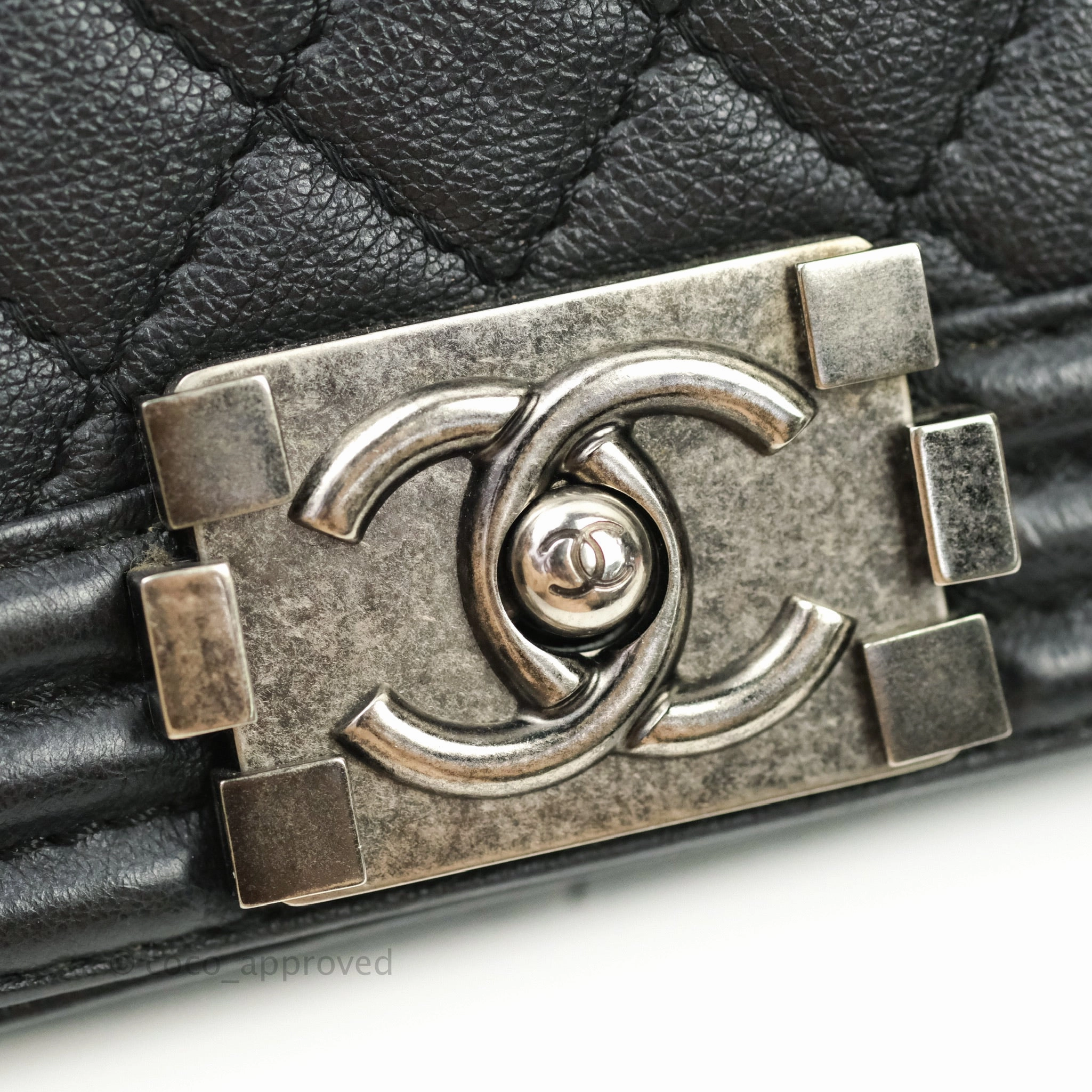 Chanel Boy Quilted Medium Black Grained Calfskin Ruthenium Hardware