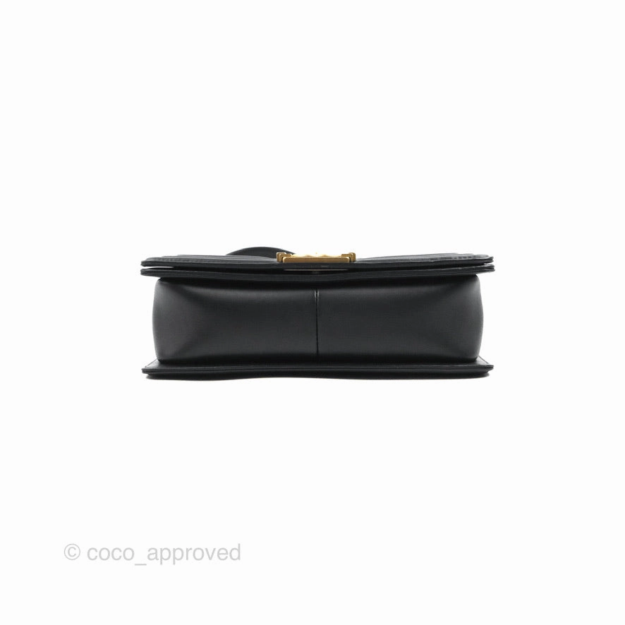 Chanel Quilted Medium Boy Black Calfskin Aged Gold Hardware