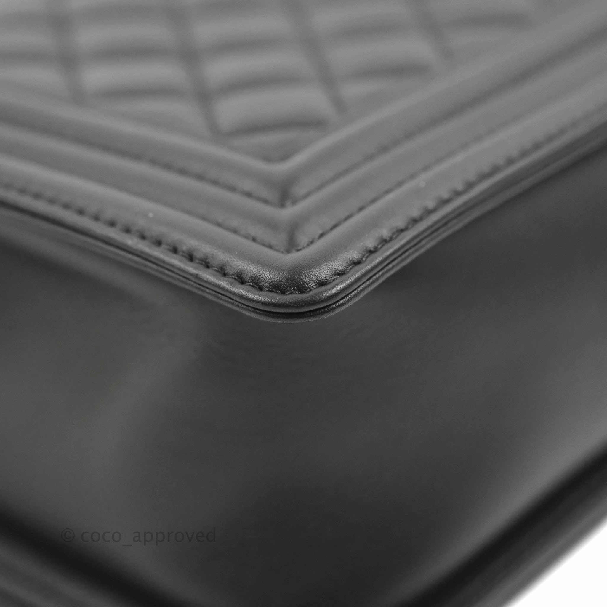 Chanel Quilted Medium Boy Black Calfskin Aged Gold Hardware