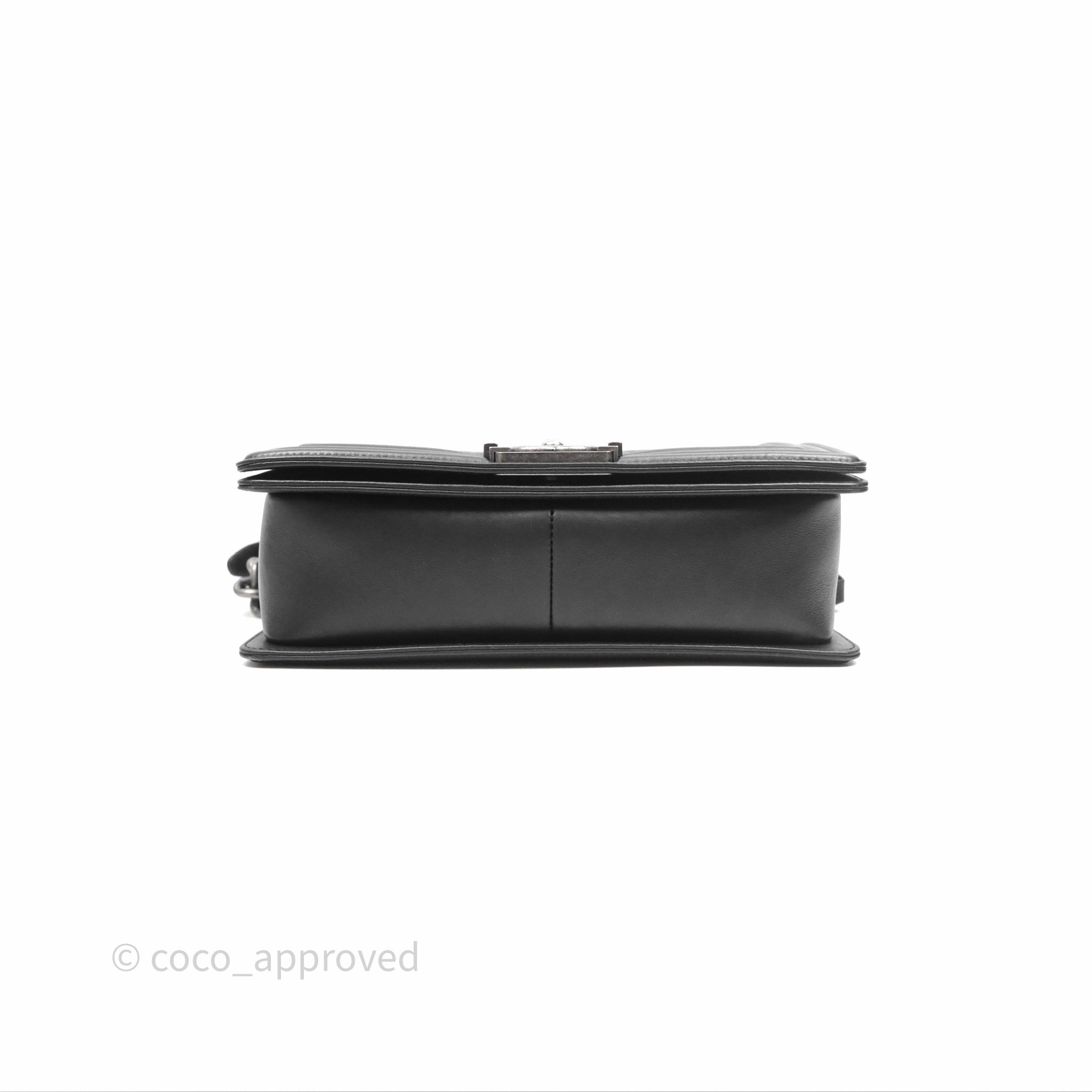 Chanel Quilted Medium Boy Black Calfskin Ruthenium Hardware