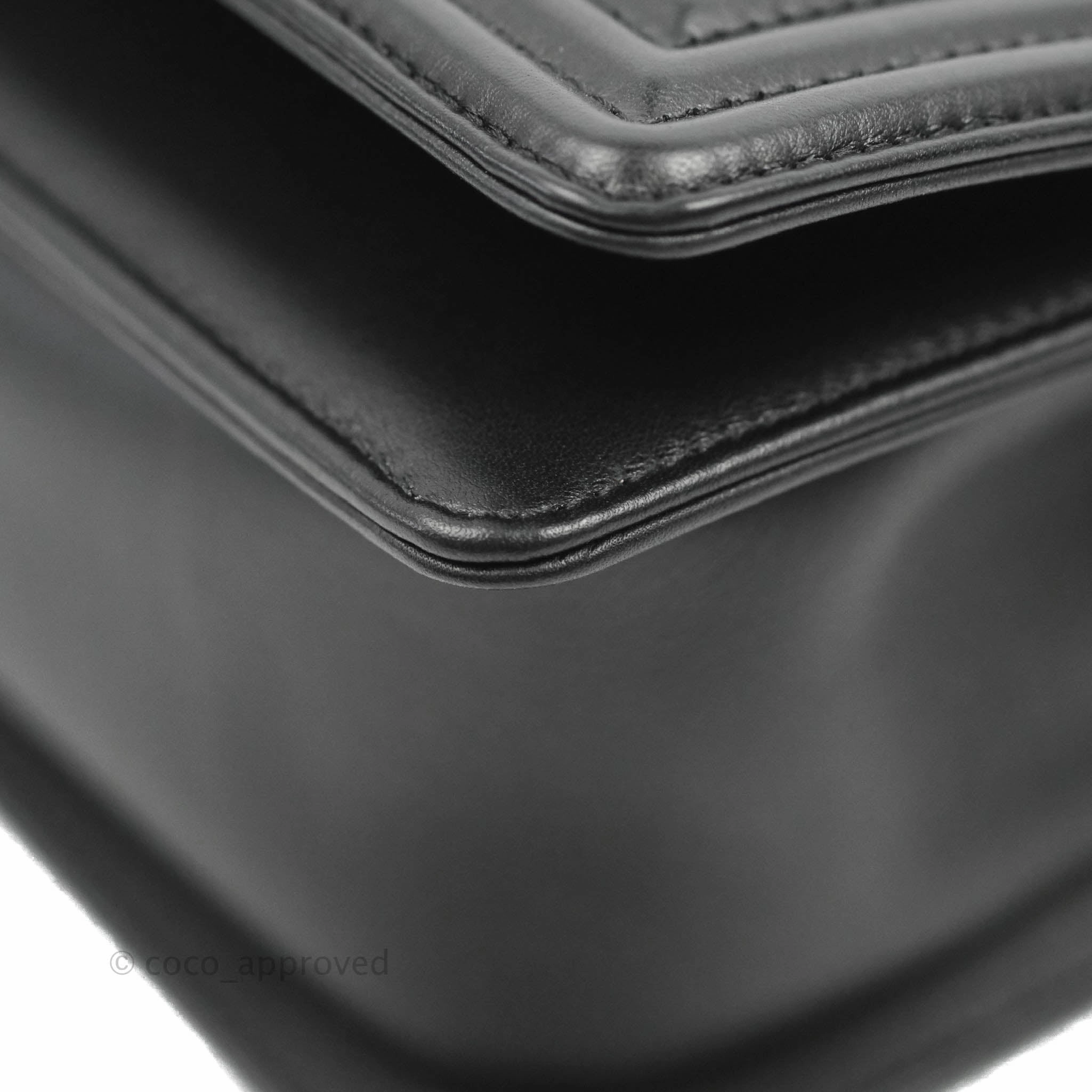 Chanel Quilted Medium Boy Black Calfskin Ruthenium Hardware