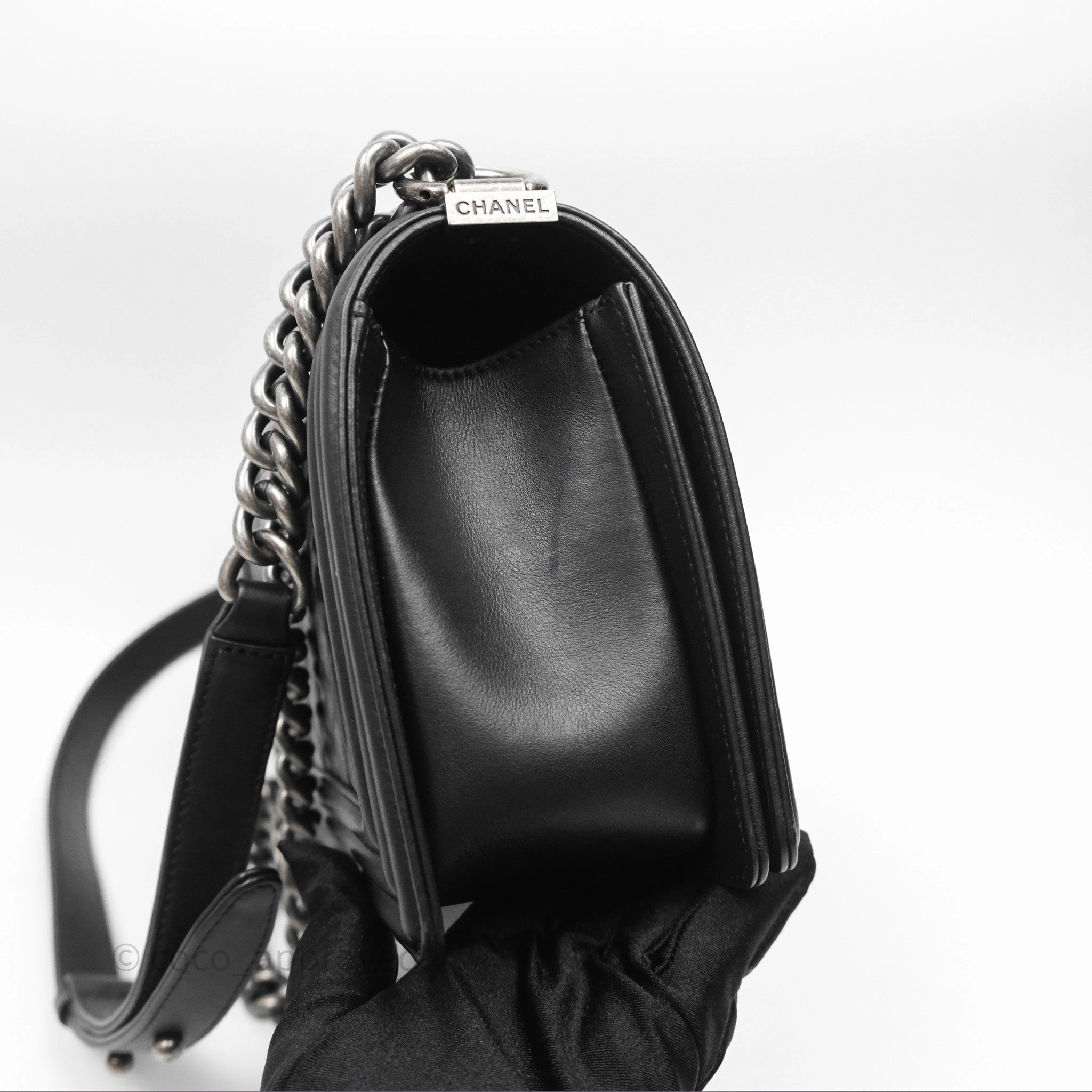 Chanel Quilted Medium Boy Black Calfskin Ruthenium Hardware