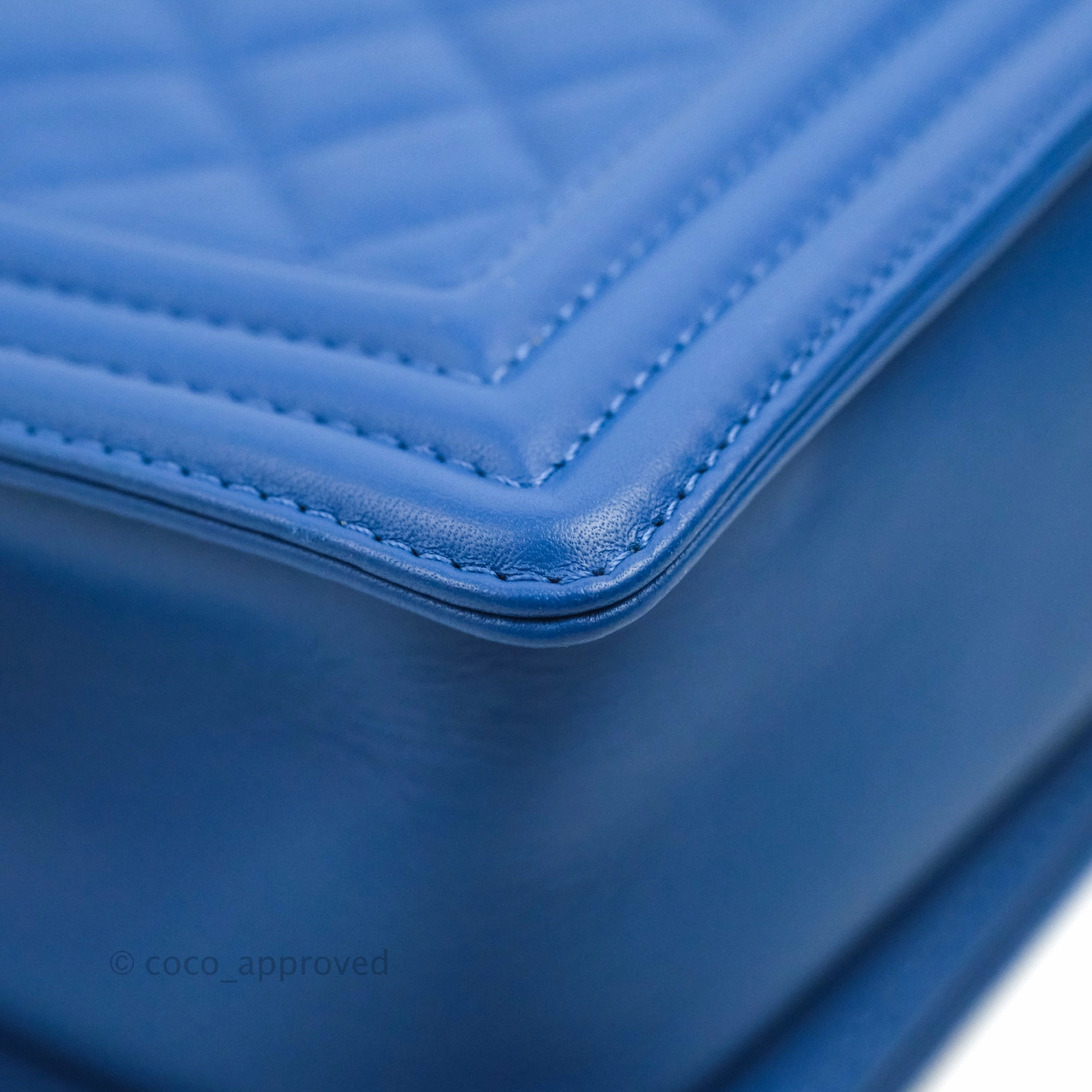 Chanel Quilted Medium Boy Blue Calfskin Gold Hardware