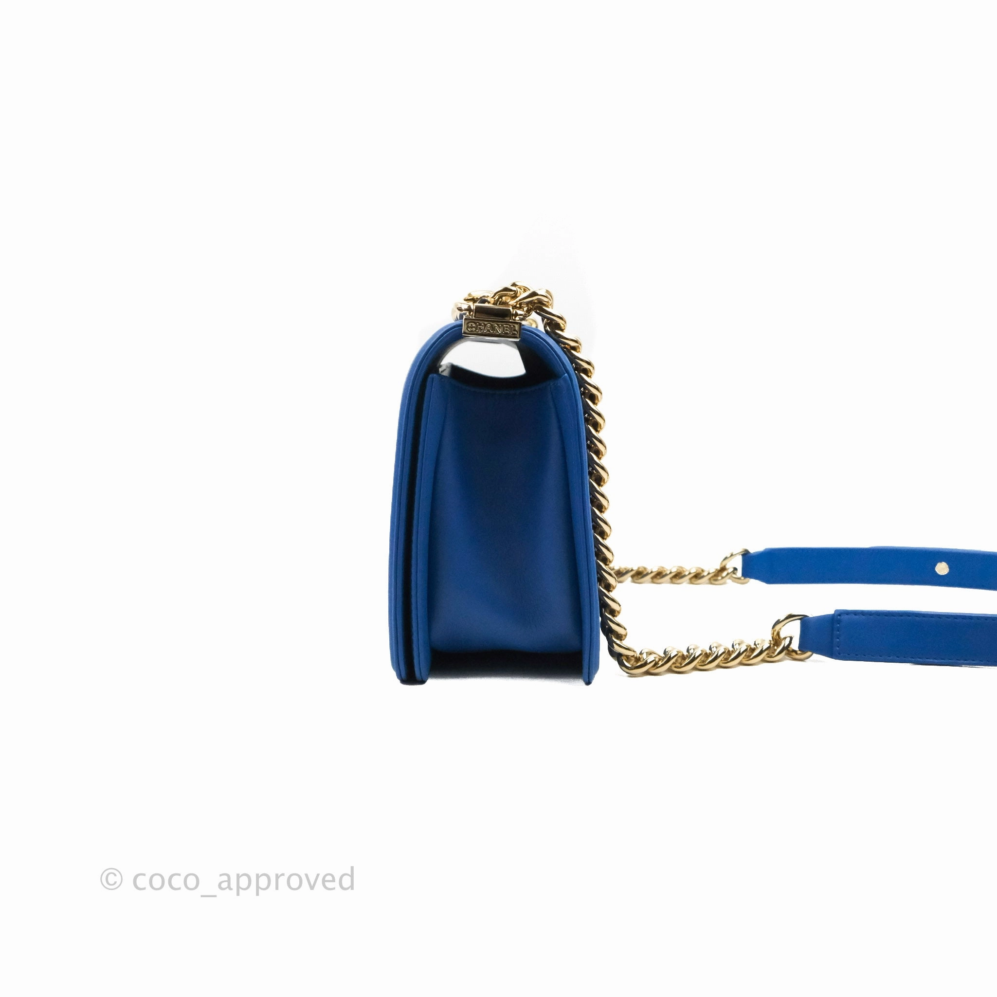 Chanel Quilted Medium Boy Blue Calfskin Gold Hardware