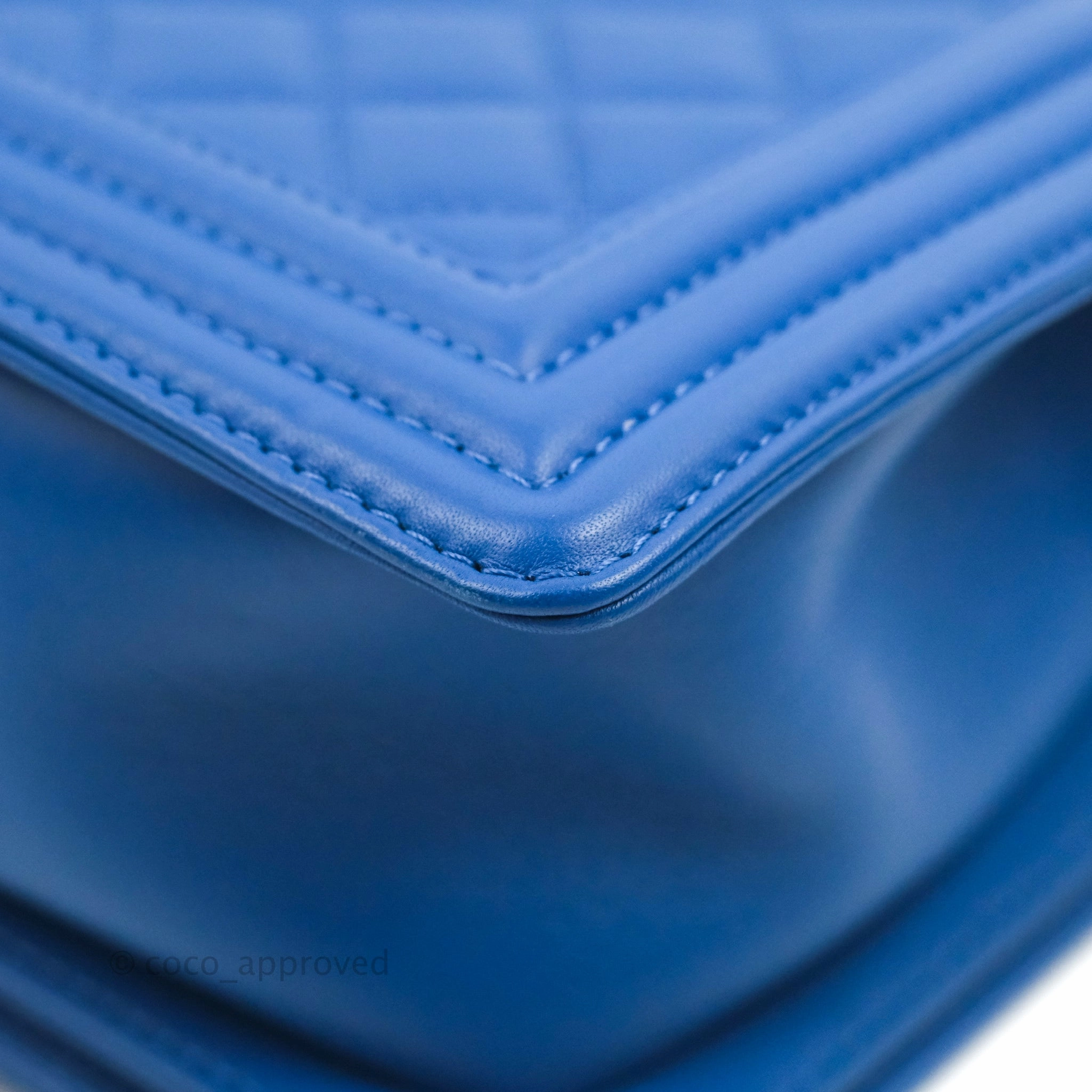 Chanel Quilted Medium Boy Blue Calfskin Gold Hardware