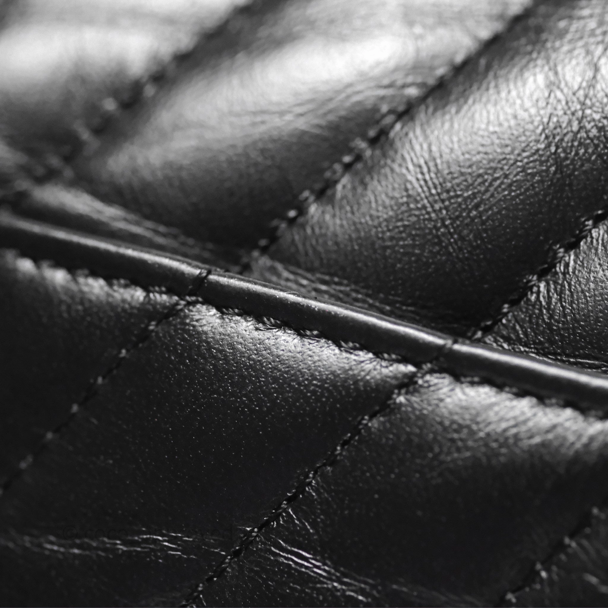 Chanel Reissue 225 Chevron Aged Calfskin So Black