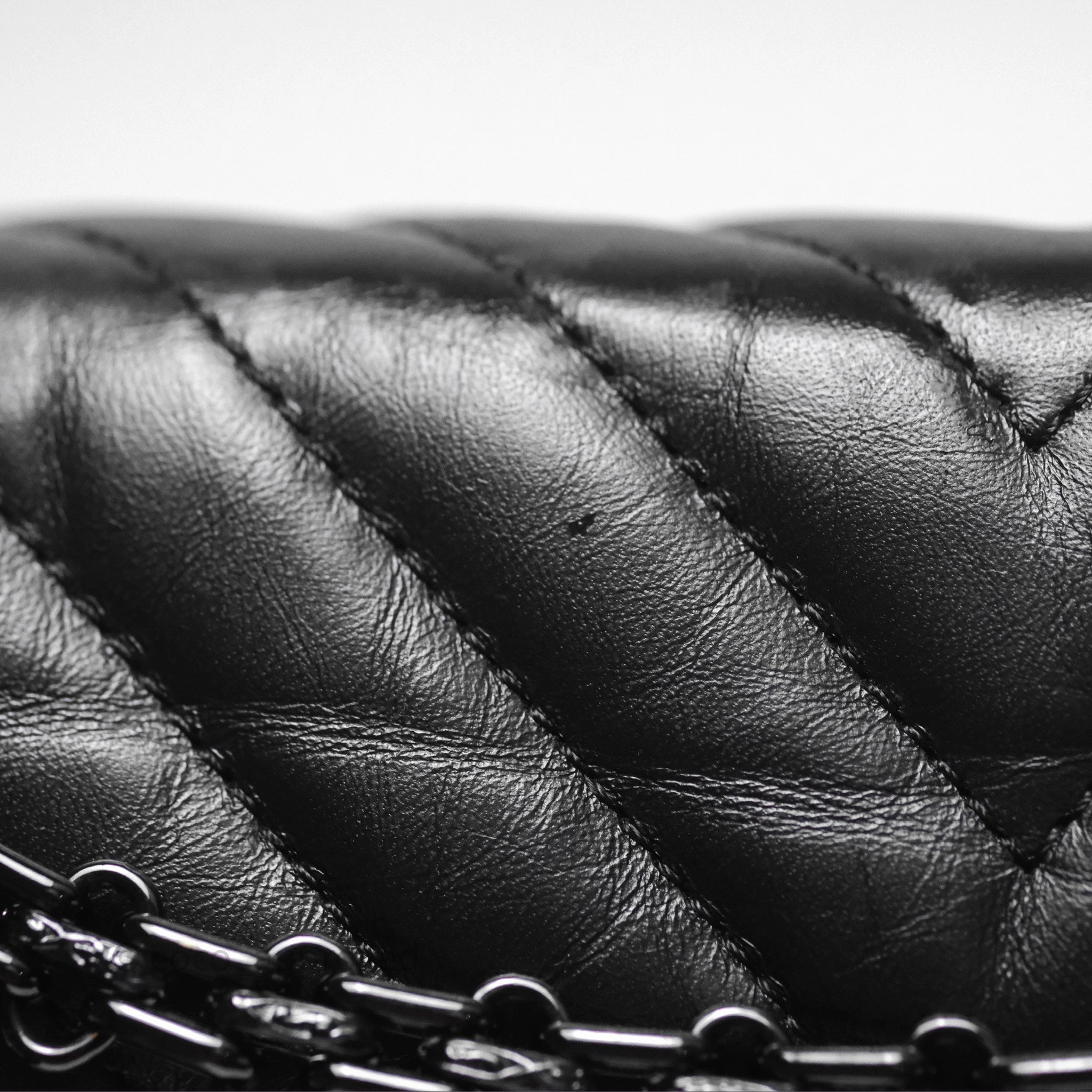 Chanel Reissue 225 Chevron Aged Calfskin So Black