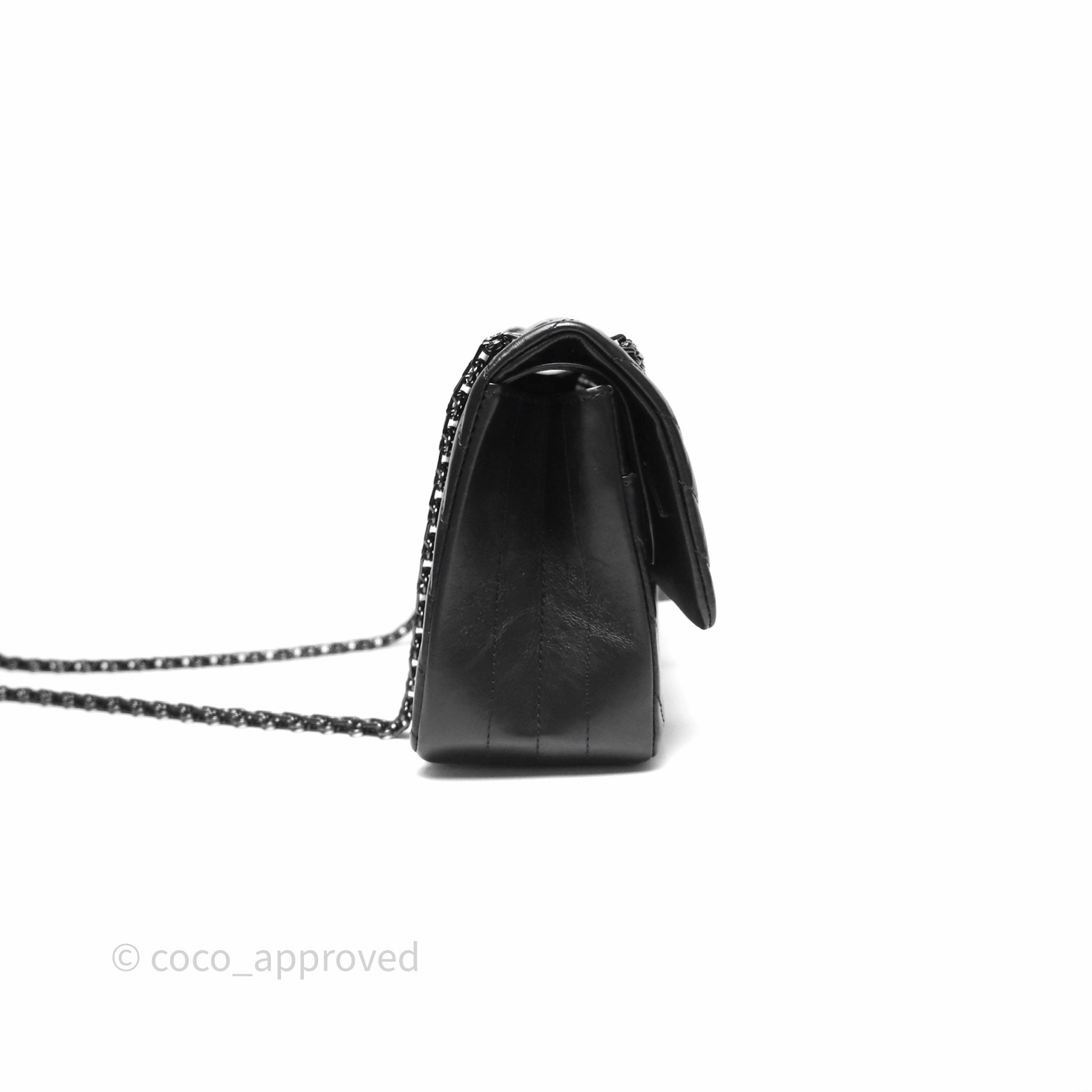 Chanel Reissue 225 Chevron Aged Calfskin So Black