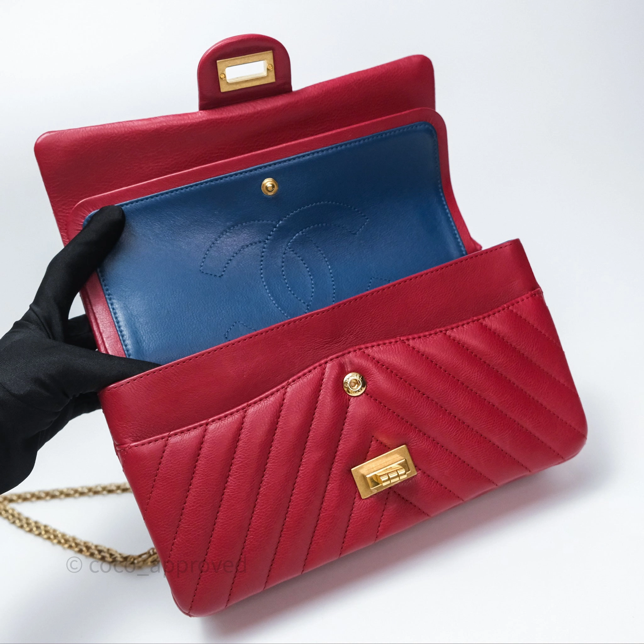 Chanel Reissue 225 Chevron Red Aged Calfskin Aged Gold Hardware