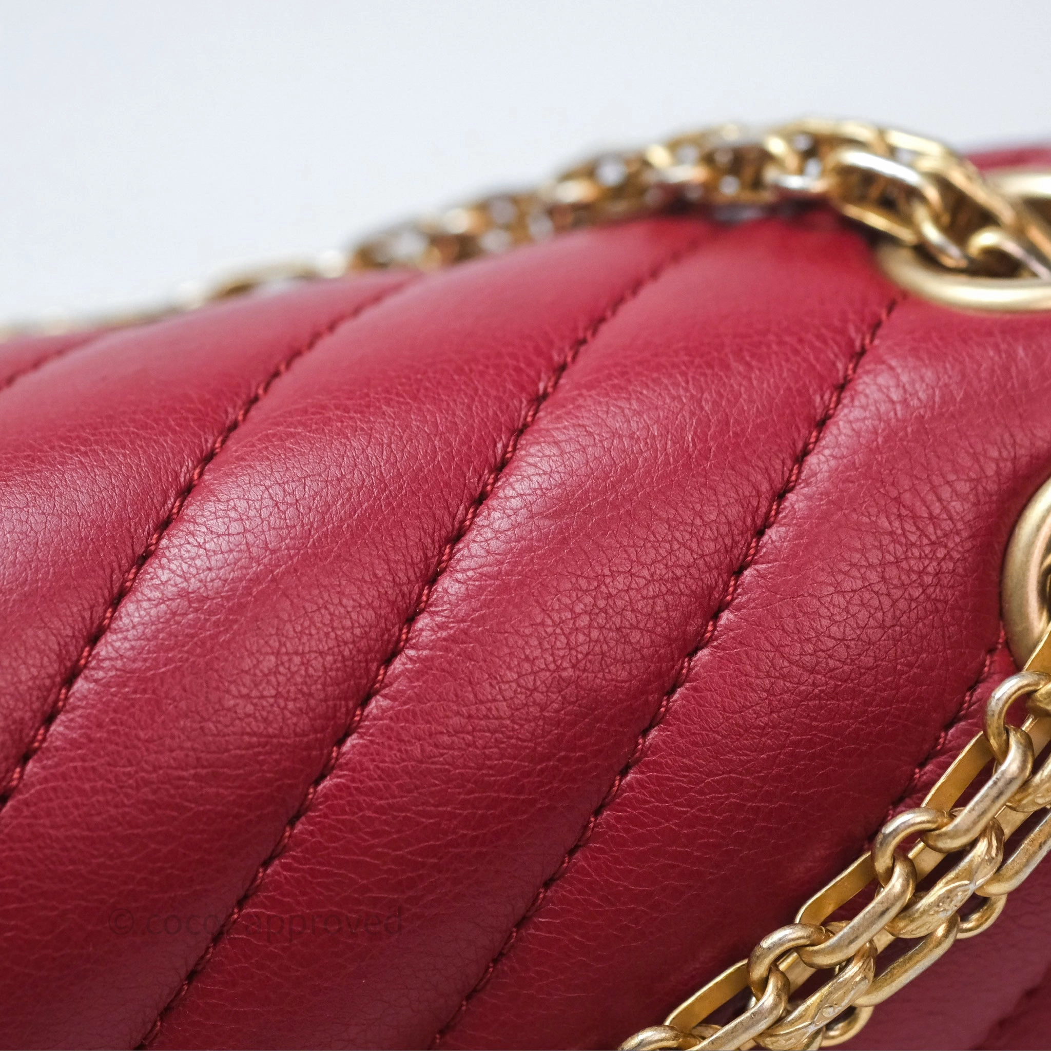 Chanel Reissue 225 Chevron Red Aged Calfskin Aged Gold Hardware