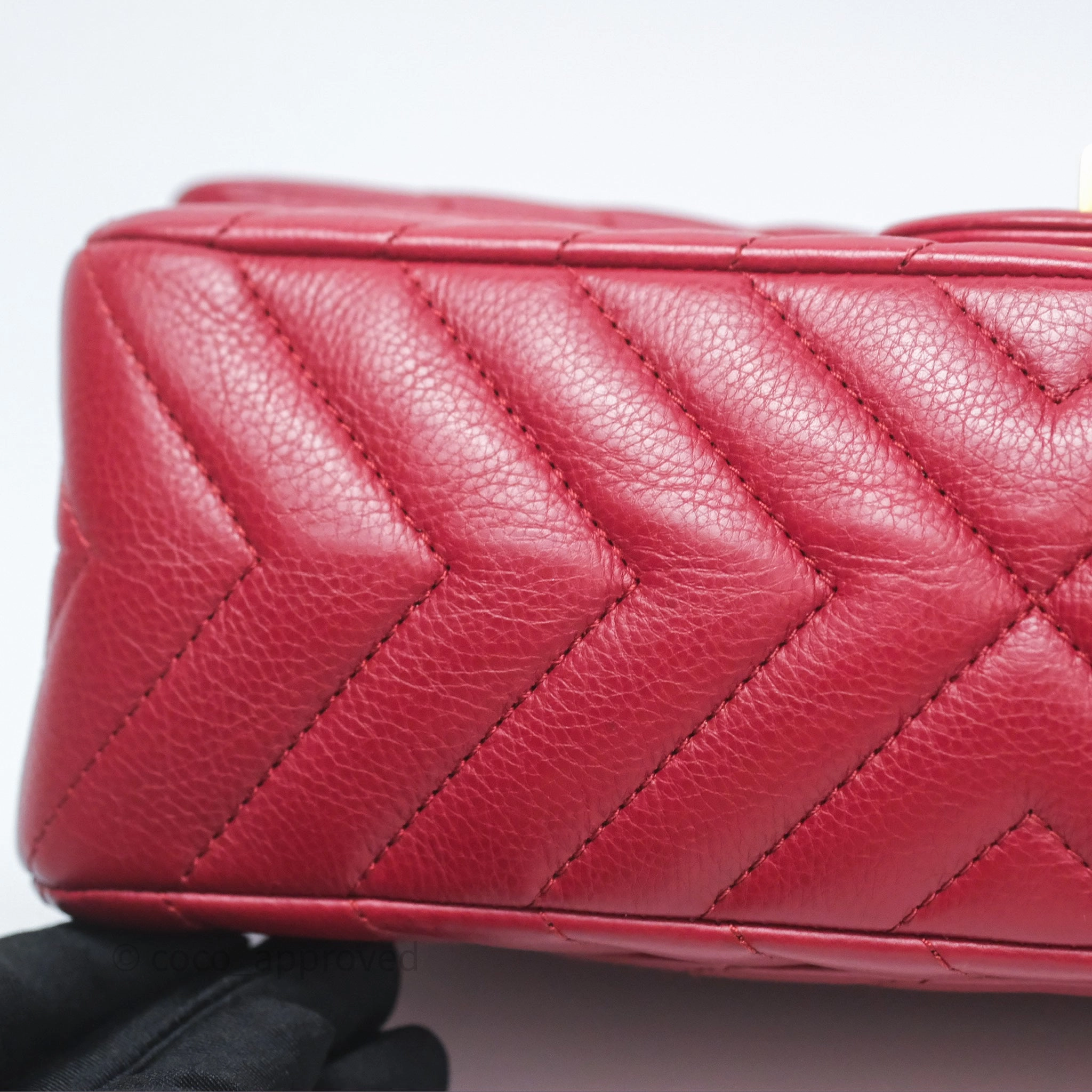 Chanel Reissue 225 Chevron Red Aged Calfskin Aged Gold Hardware