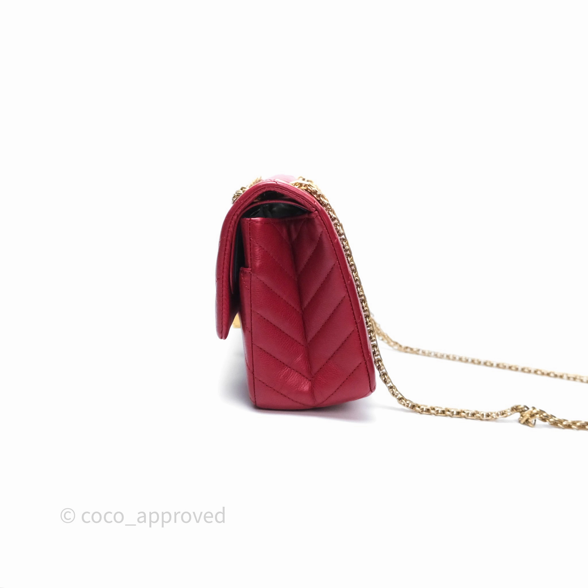 Chanel Reissue 225 Chevron Red Aged Calfskin Aged Gold Hardware