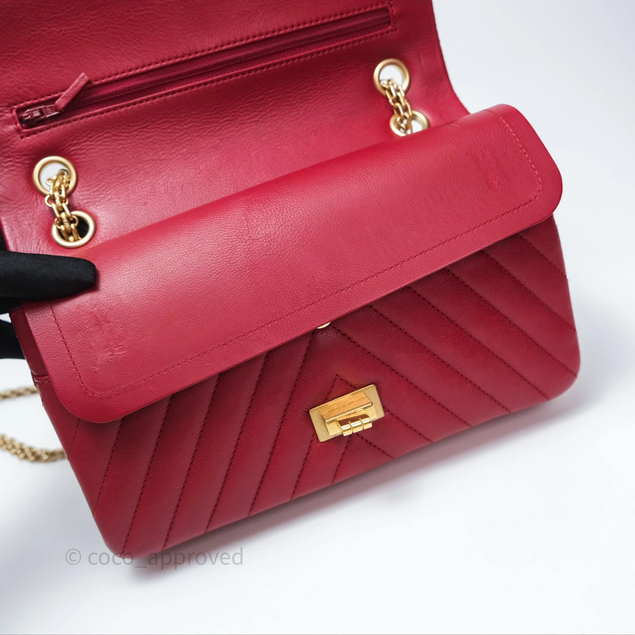 Chanel Reissue 225 Chevron Red Aged Calfskin Aged Gold Hardware