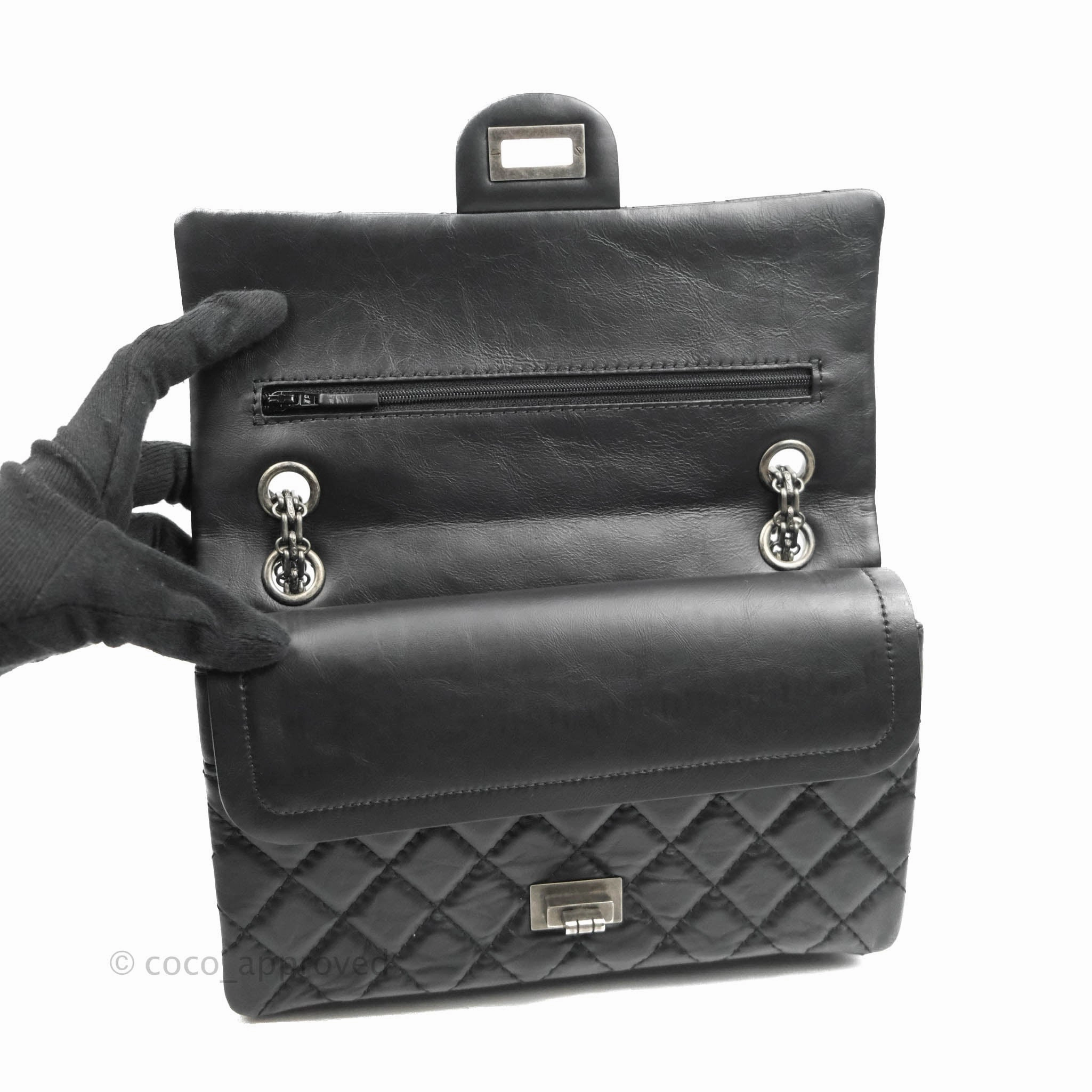 Chanel Reissue 225 Quilted Aged Calfskin Black Ruthenium Hardware