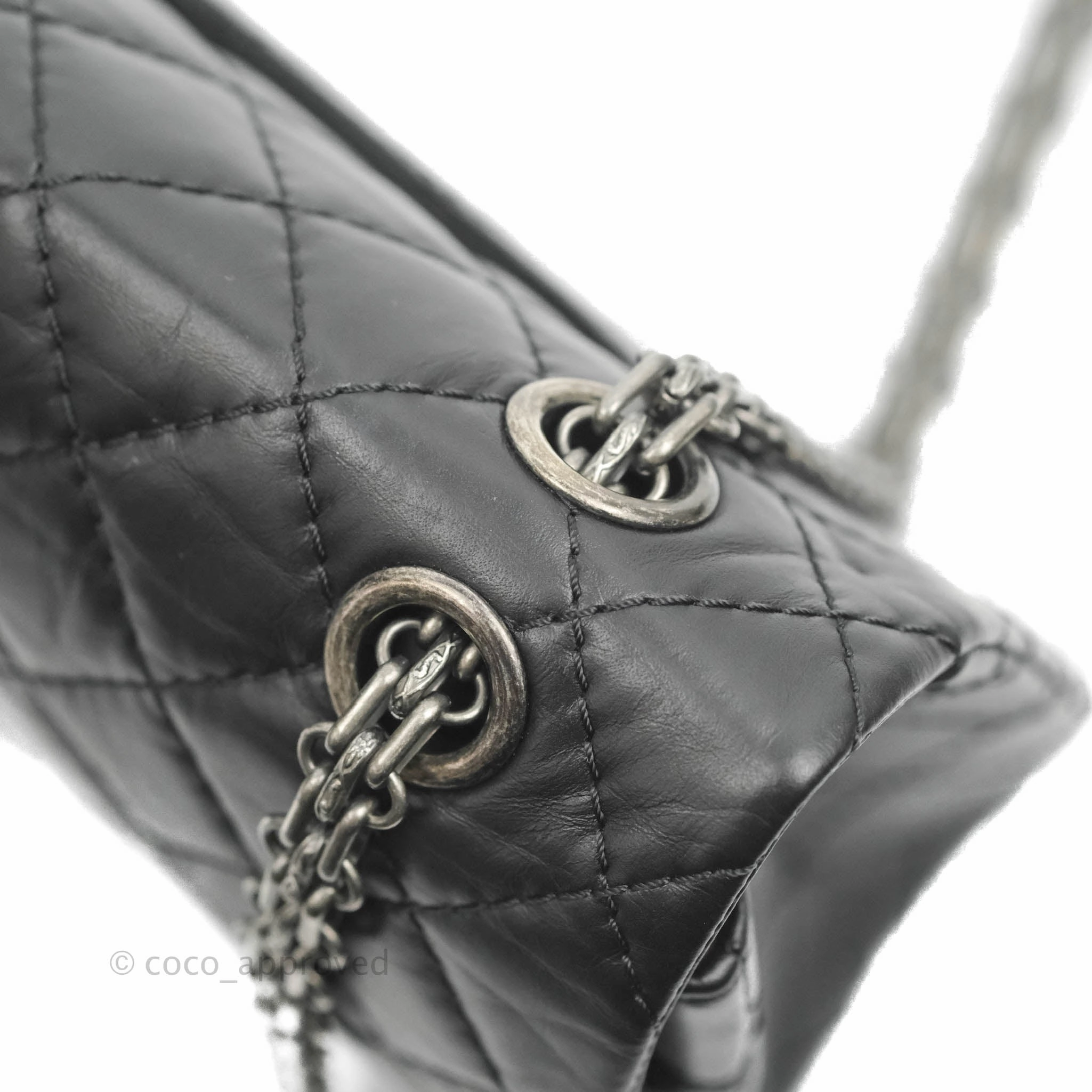 Chanel Reissue 225 Quilted Aged Calfskin Black Ruthenium Hardware