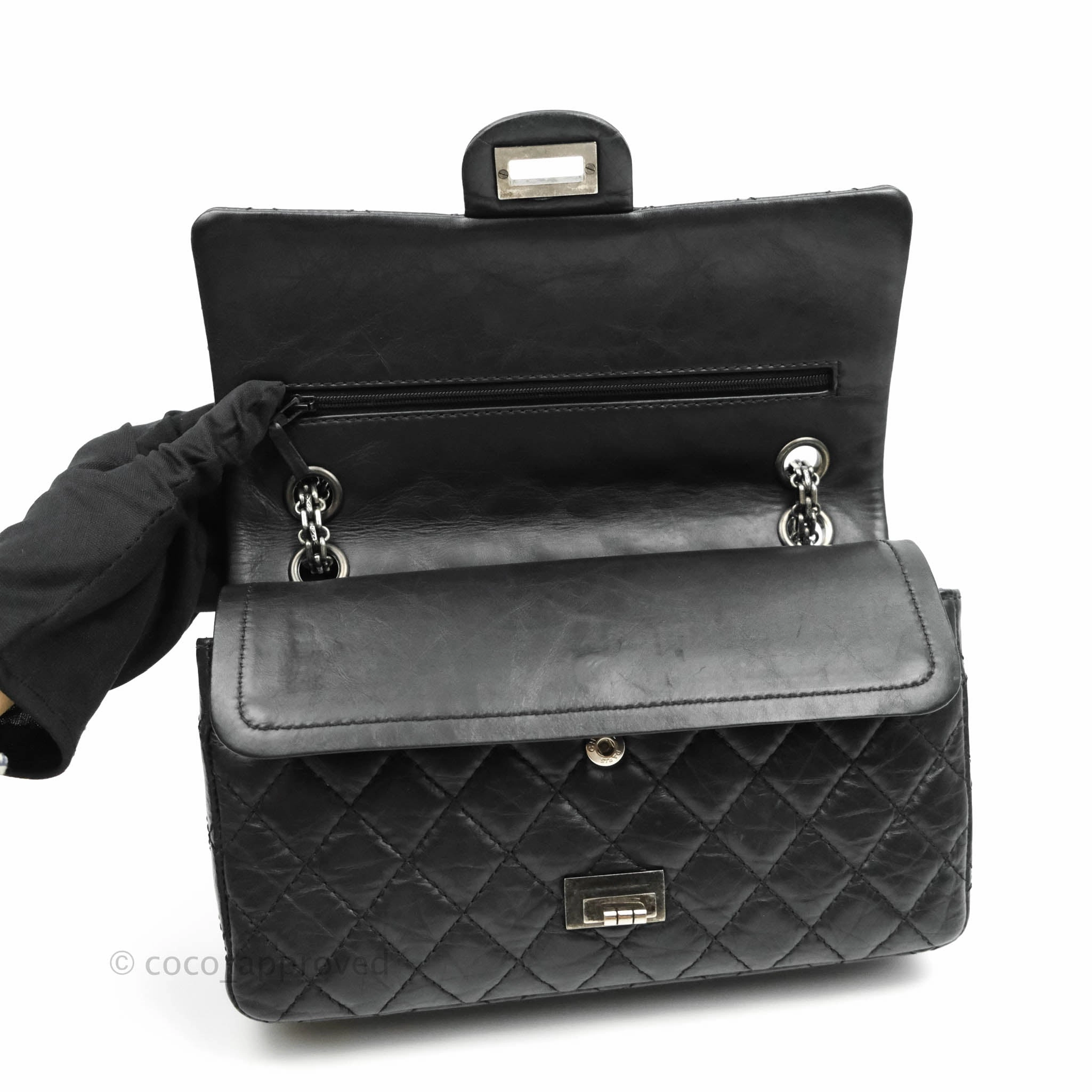Chanel Reissue 225 Quilted Aged Calfskin Black Ruthenium Hardware