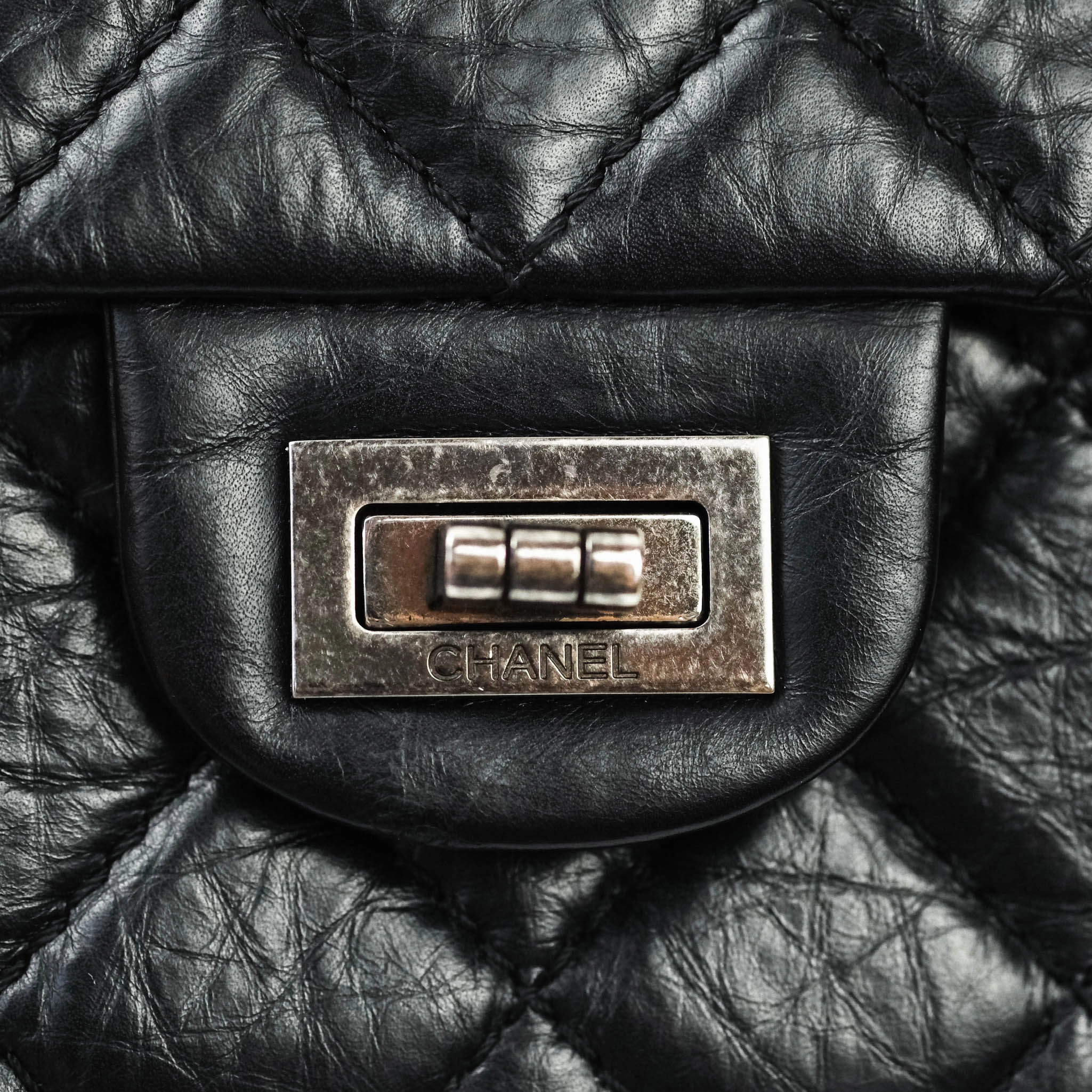Chanel Reissue Quilted Aged Calfskin Black Ruthenium Hardware 226