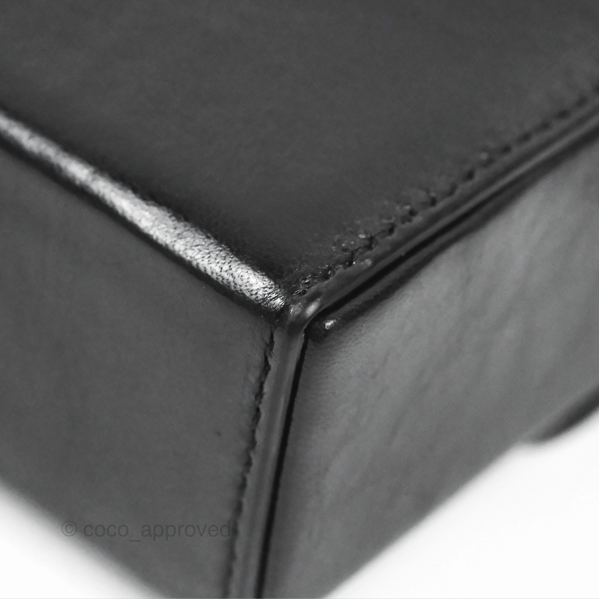 Christian Dior 30 Montaigne Box Bag Black Shiny Clinked Lambskin Gold Hardware