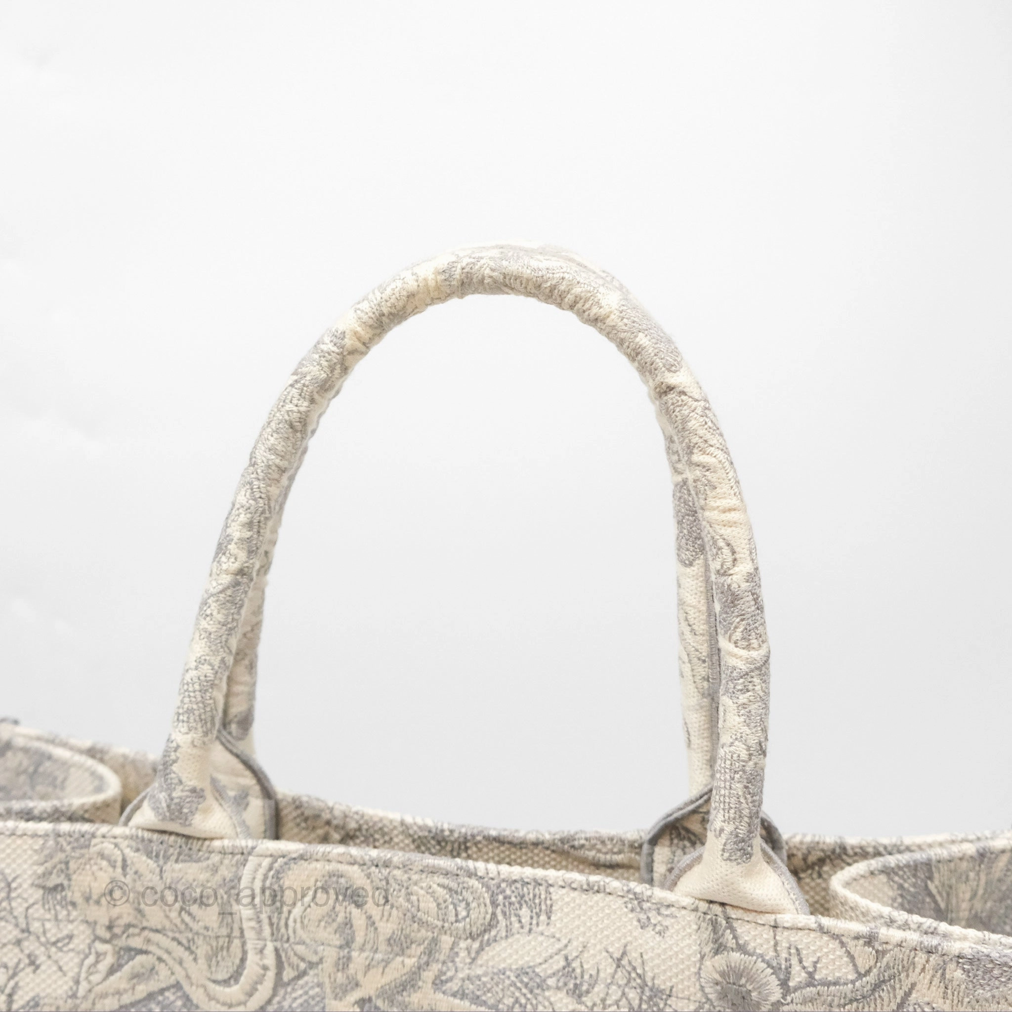 Christian Dior Medium (Old Small) Embroidered Toile De Jouy Light Grey Canvas Book Tote