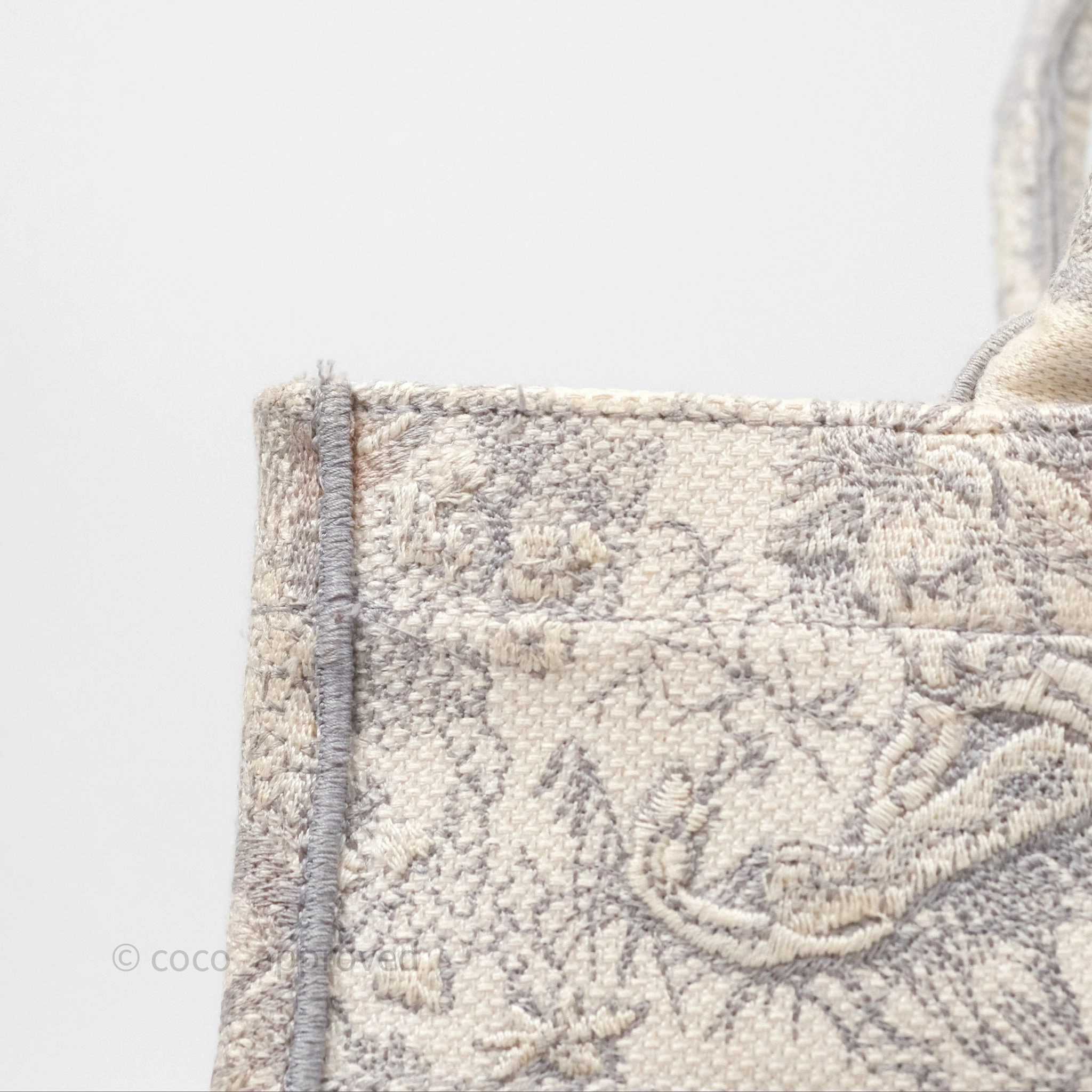 Christian Dior Medium (Old Small) Embroidered Toile De Jouy Light Grey Canvas Book Tote