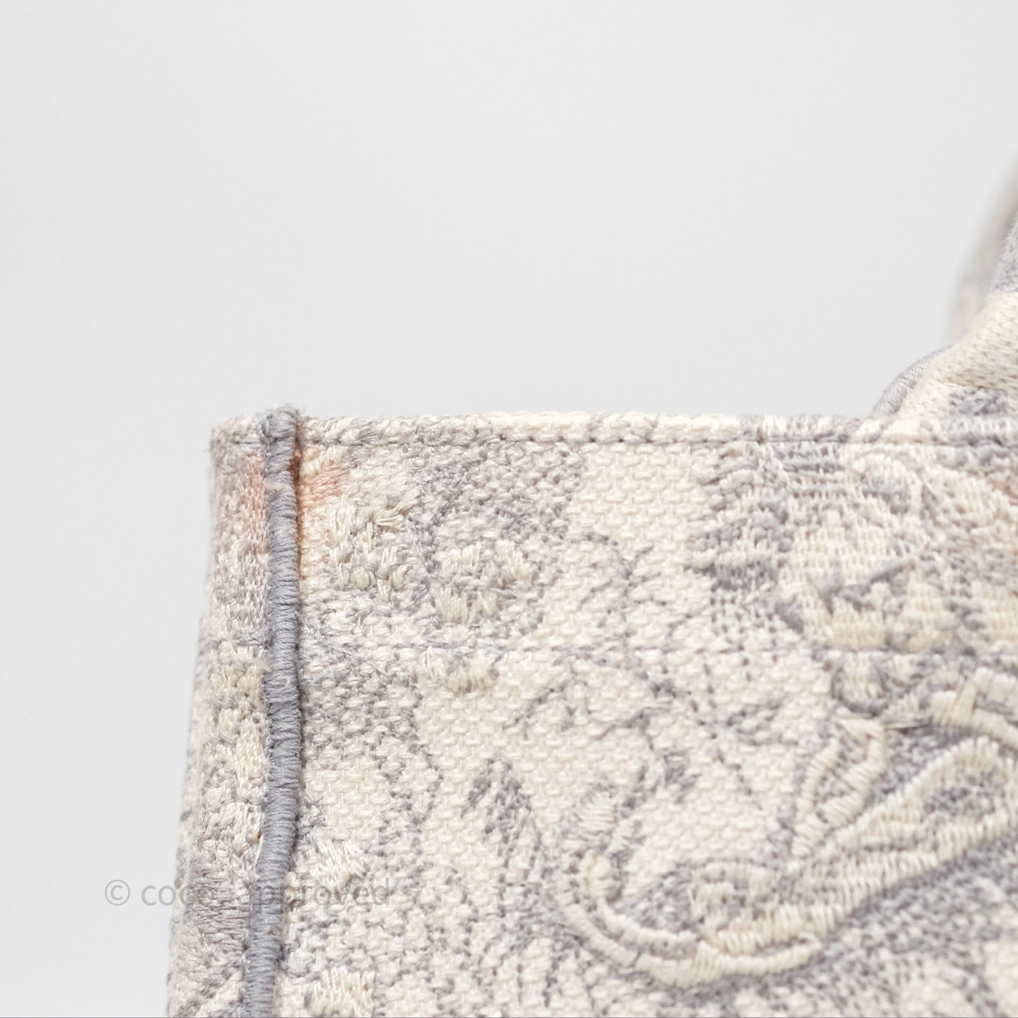 Christian Dior Medium (Old Small) Embroidered Toile De Jouy Light Grey Canvas Book Tote