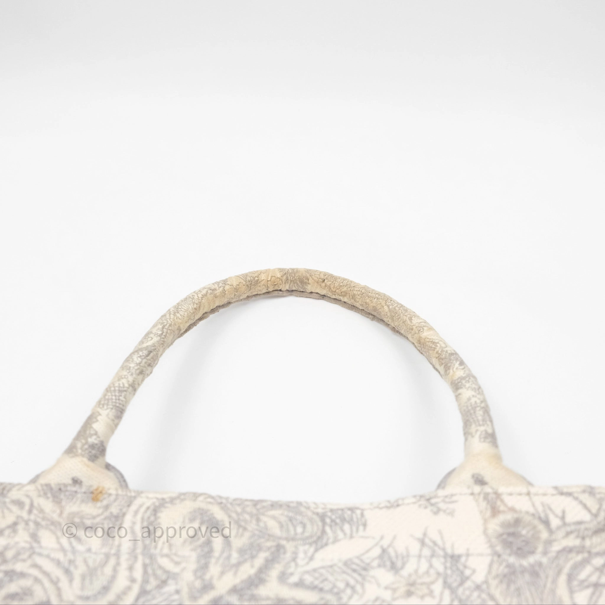 Christian Dior Medium (Old Small) Embroidered Toile De Jouy Light Grey Canvas Book Tote