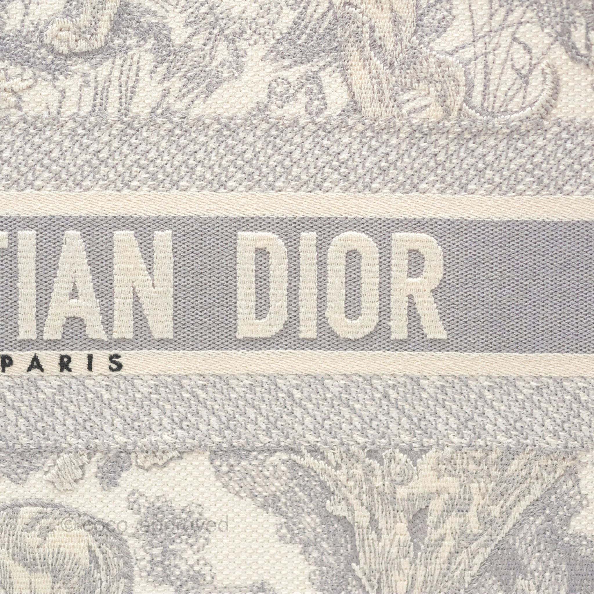 Christian Dior Medium (Old Small) Embroidered Toile De Jouy Light Grey Canvas Book Tote
