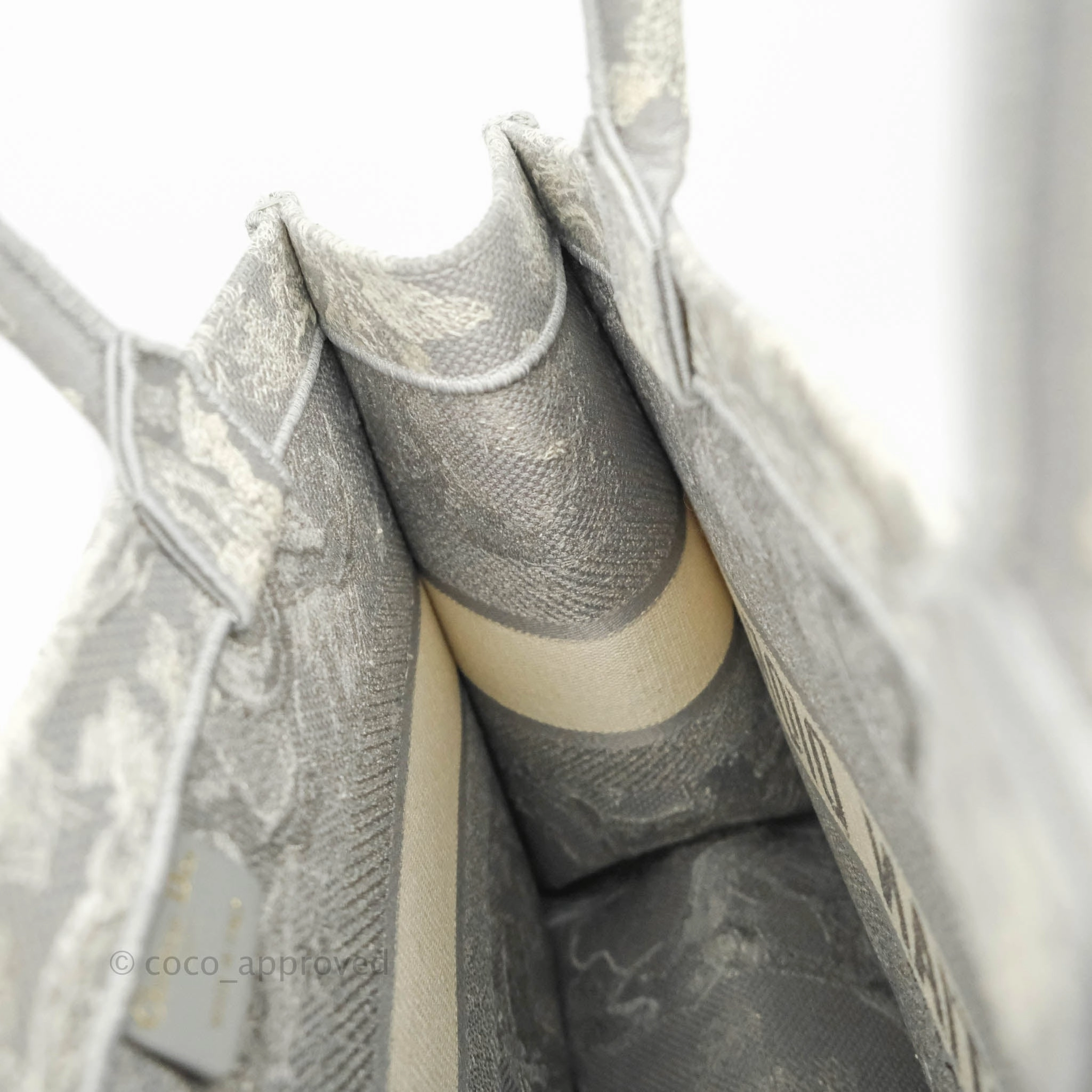 Christian Dior Medium (Old Small) Embroidered Toile De Jouy Light Grey Canvas Book Tote