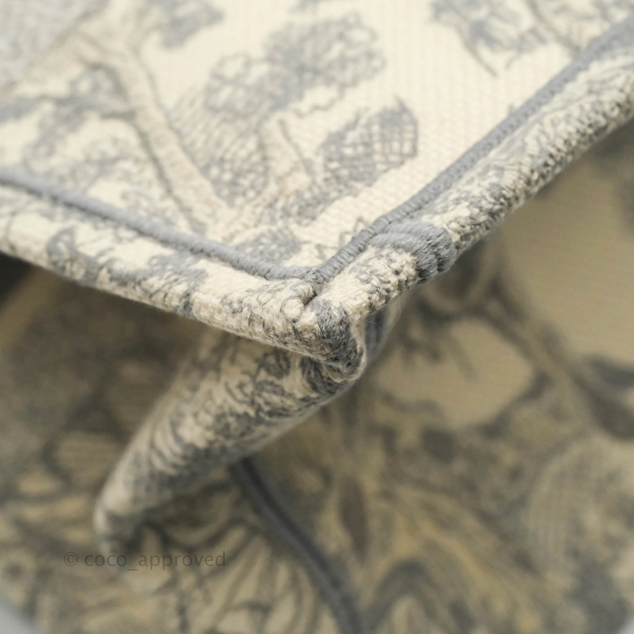Christian Dior Medium (Old Small) Embroidered Toile De Jouy Light Grey Canvas Book Tote