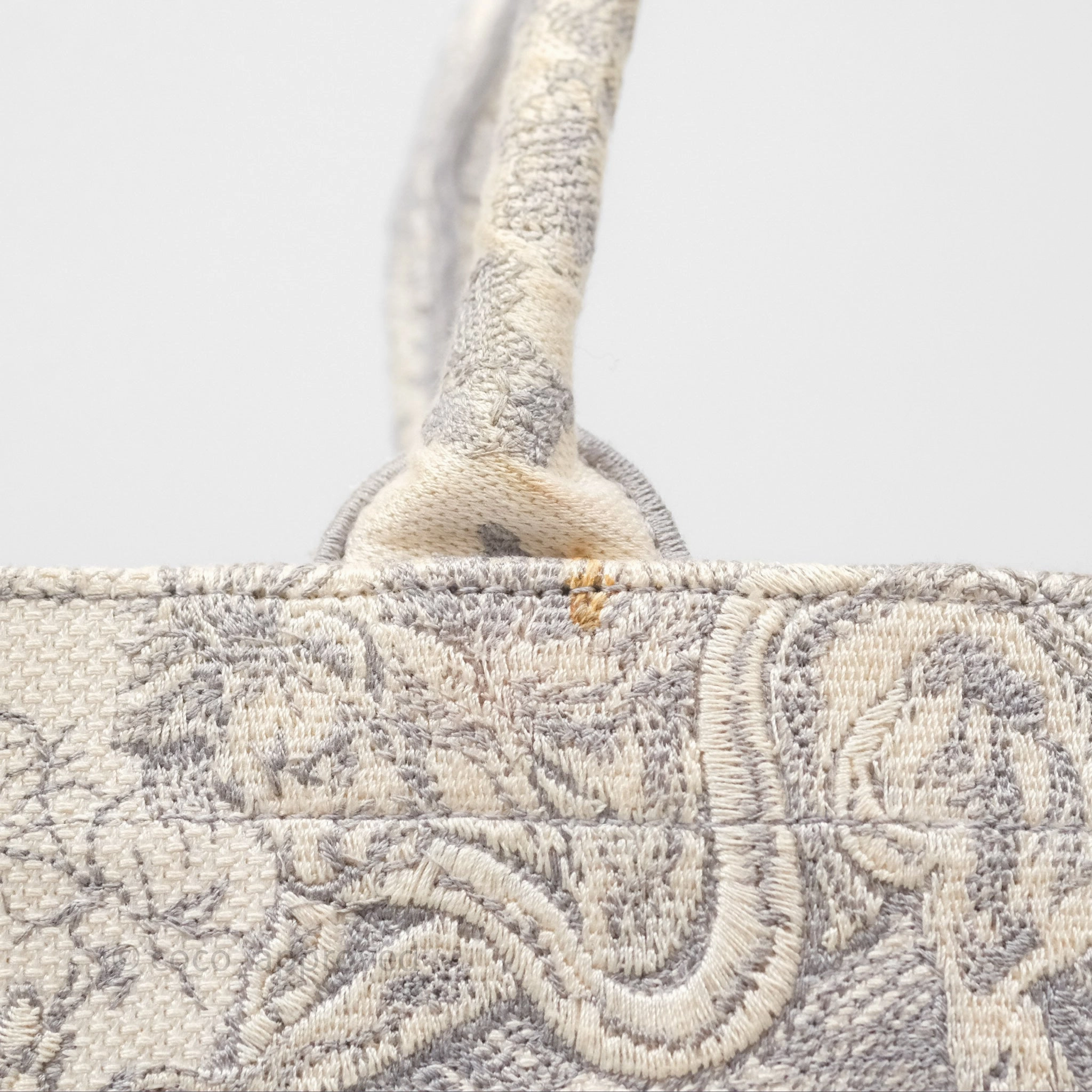 Christian Dior Medium (Old Small) Embroidered Toile De Jouy Light Grey Canvas Book Tote