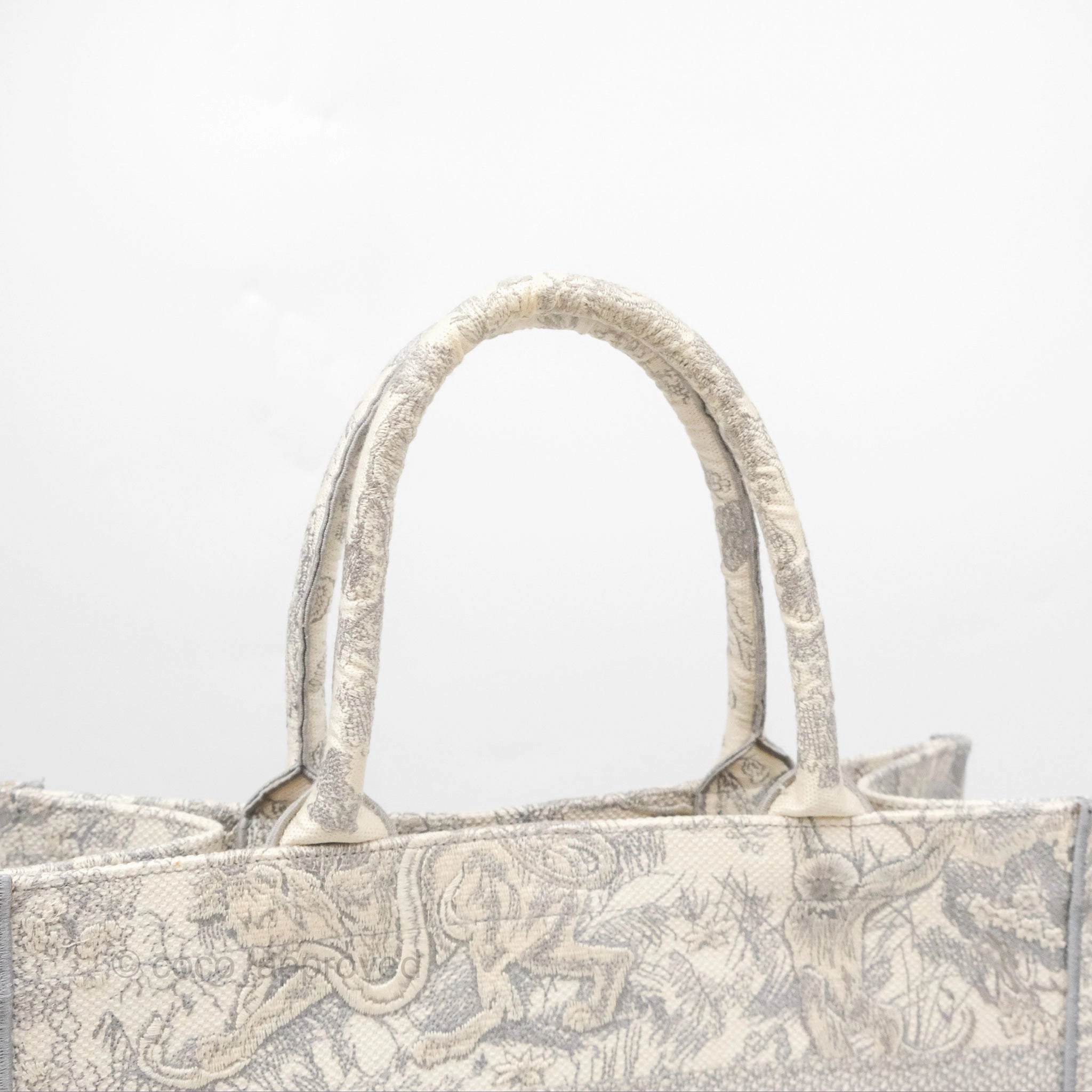 Christian Dior Medium (Old Small) Embroidered Toile De Jouy Light Grey Canvas Book Tote