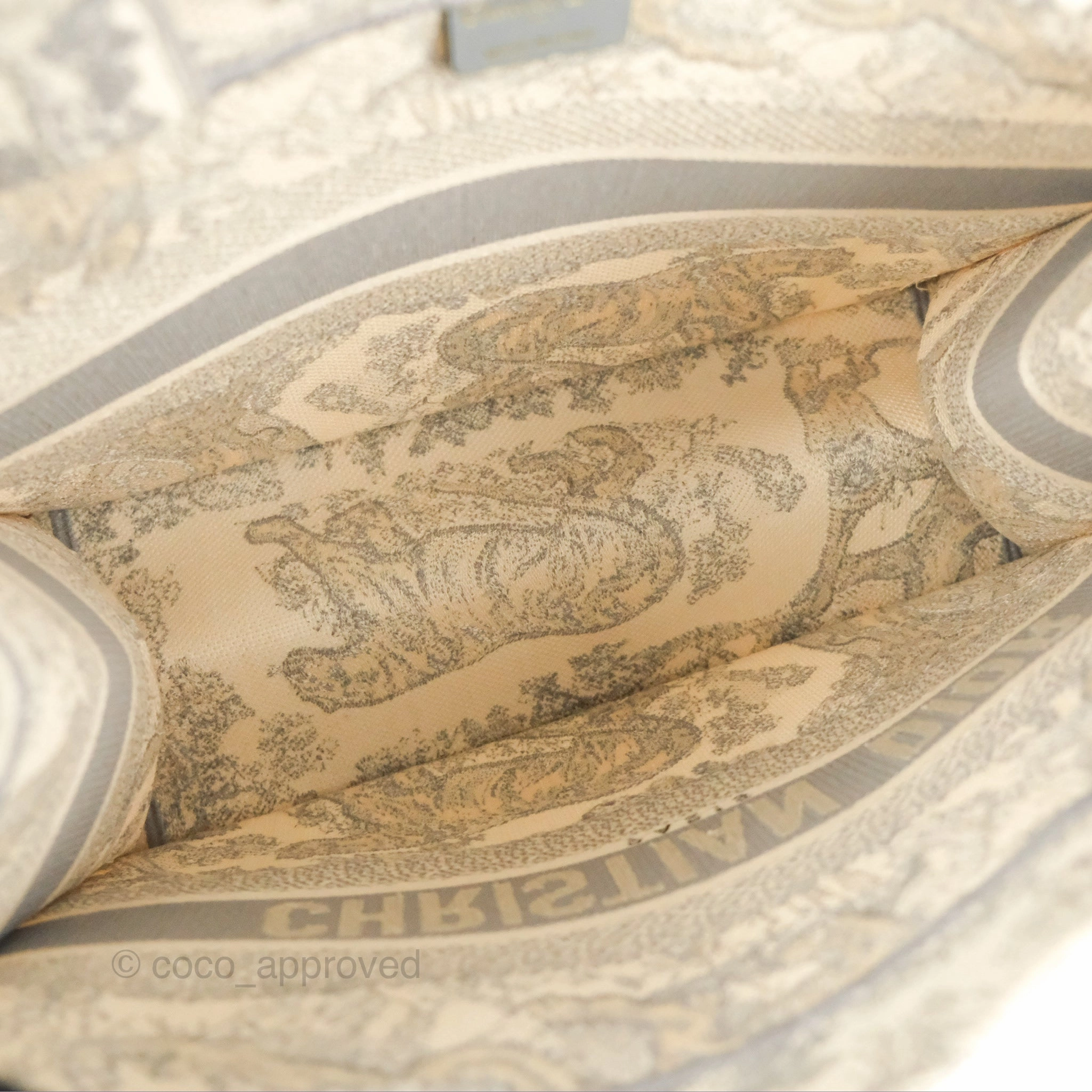 Christian Dior Medium (Old Small) Embroidered Toile De Jouy Light Grey Canvas Book Tote