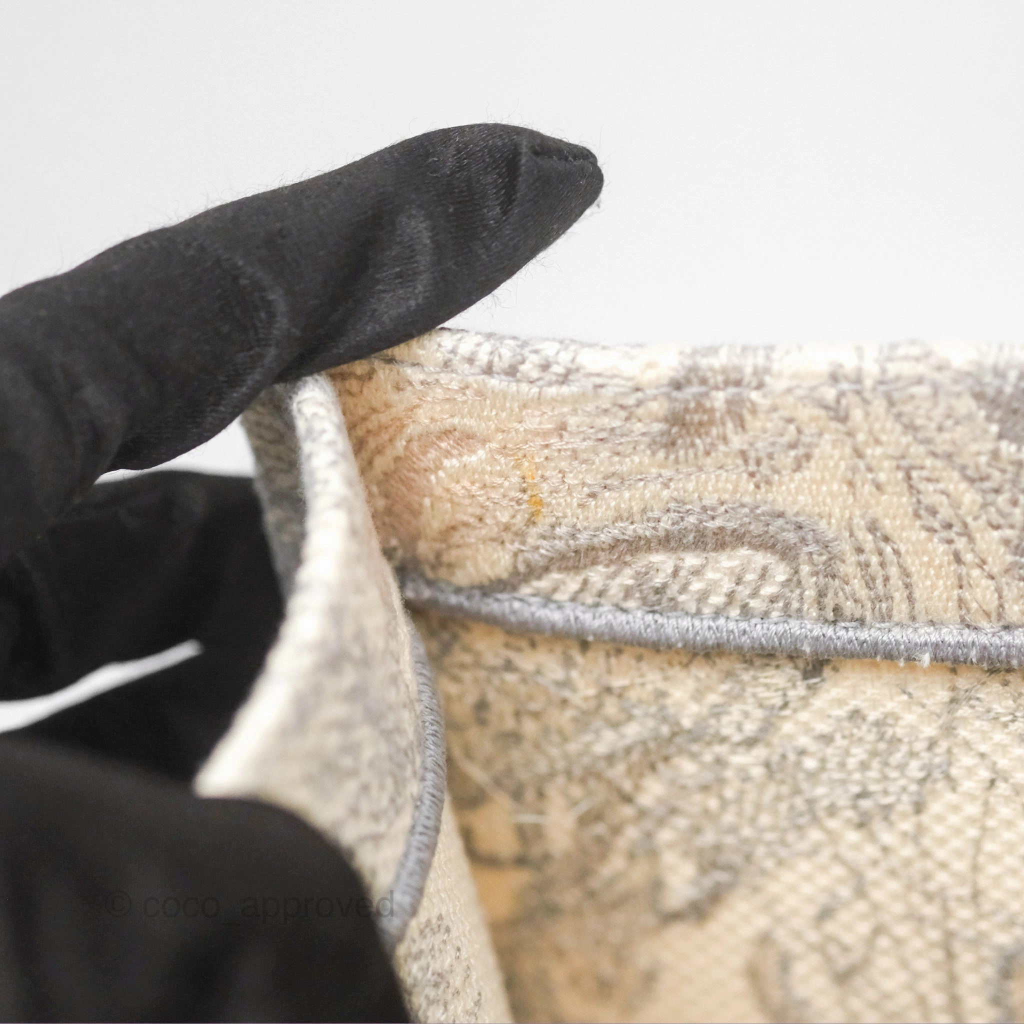 Christian Dior Medium (Old Small) Embroidered Toile De Jouy Light Grey Canvas Book Tote