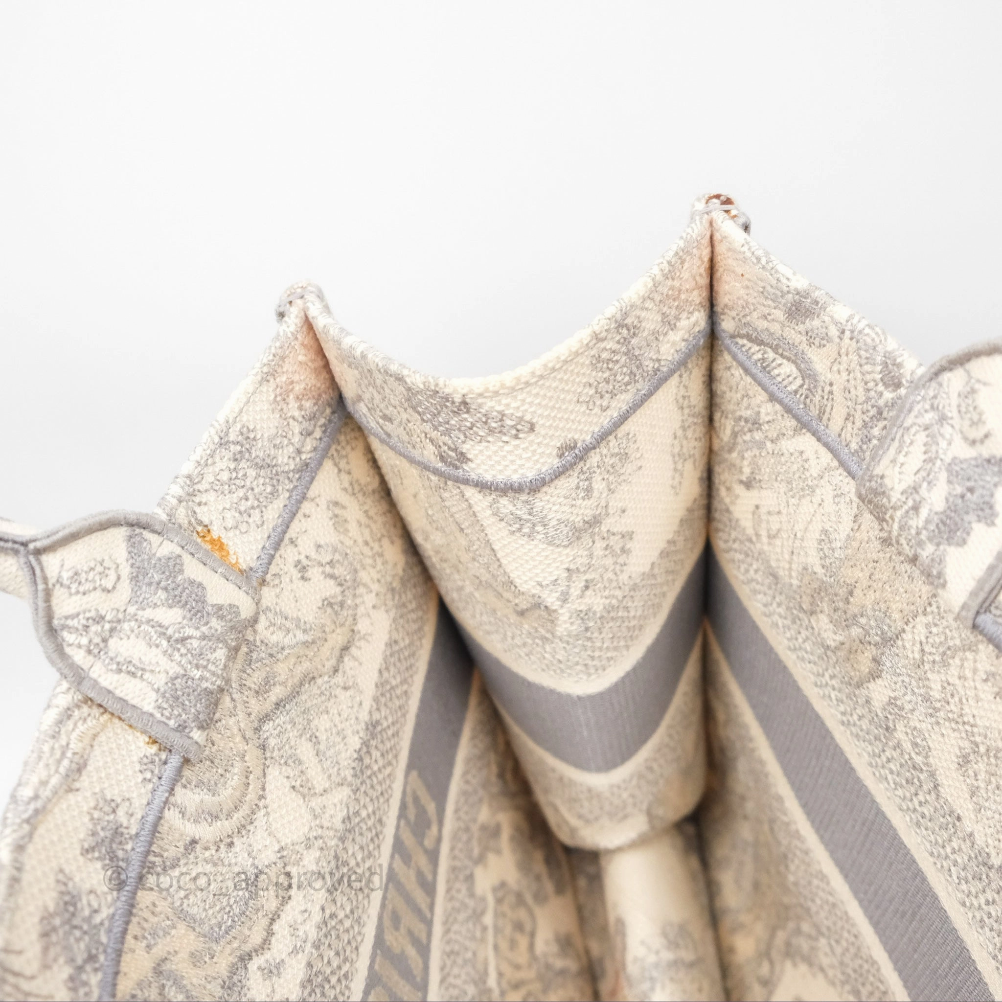 Christian Dior Medium (Old Small) Embroidered Toile De Jouy Light Grey Canvas Book Tote