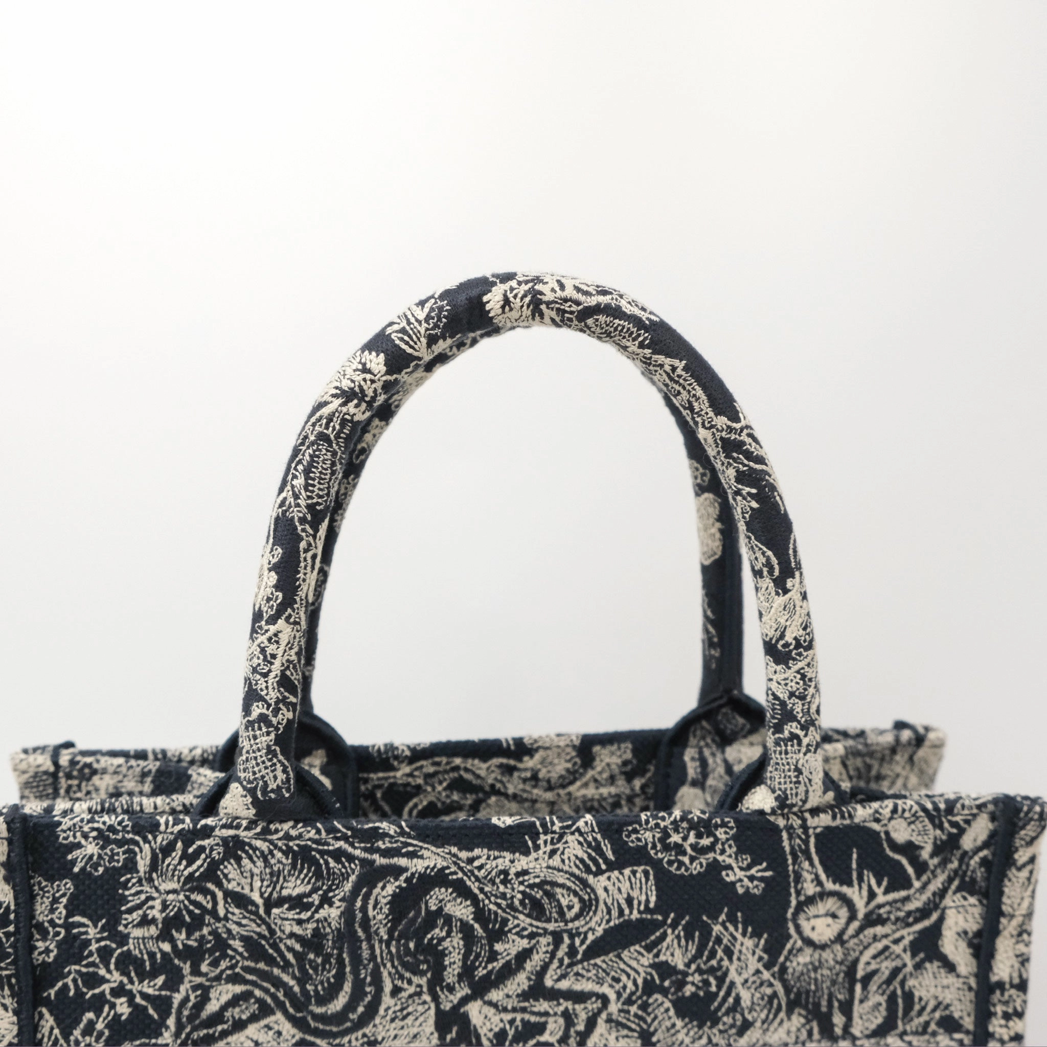 Christian Dior New Small Embroidered Toile De Jouy Canvas Book Tote Navy