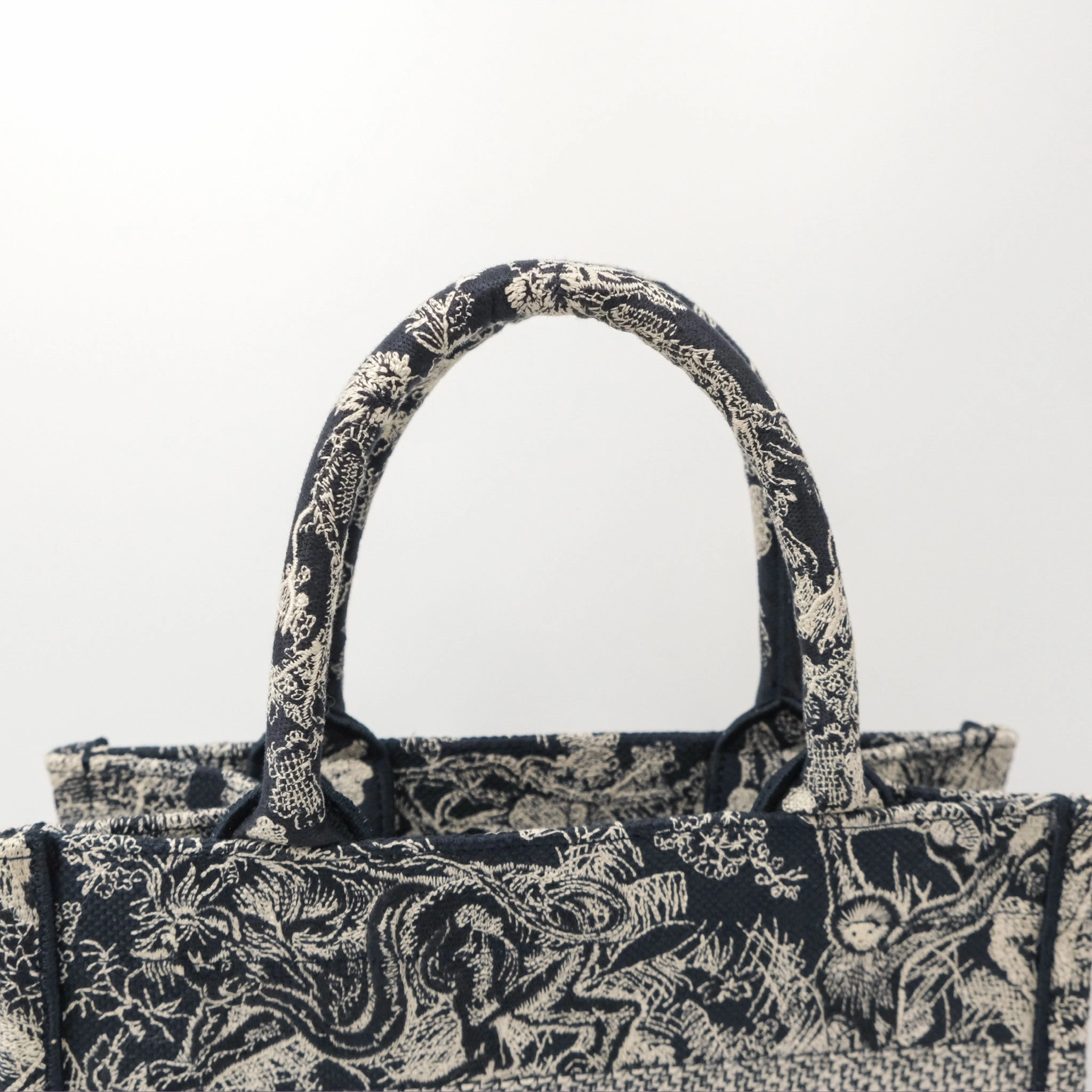 Christian Dior New Small Embroidered Toile De Jouy Canvas Book Tote Navy