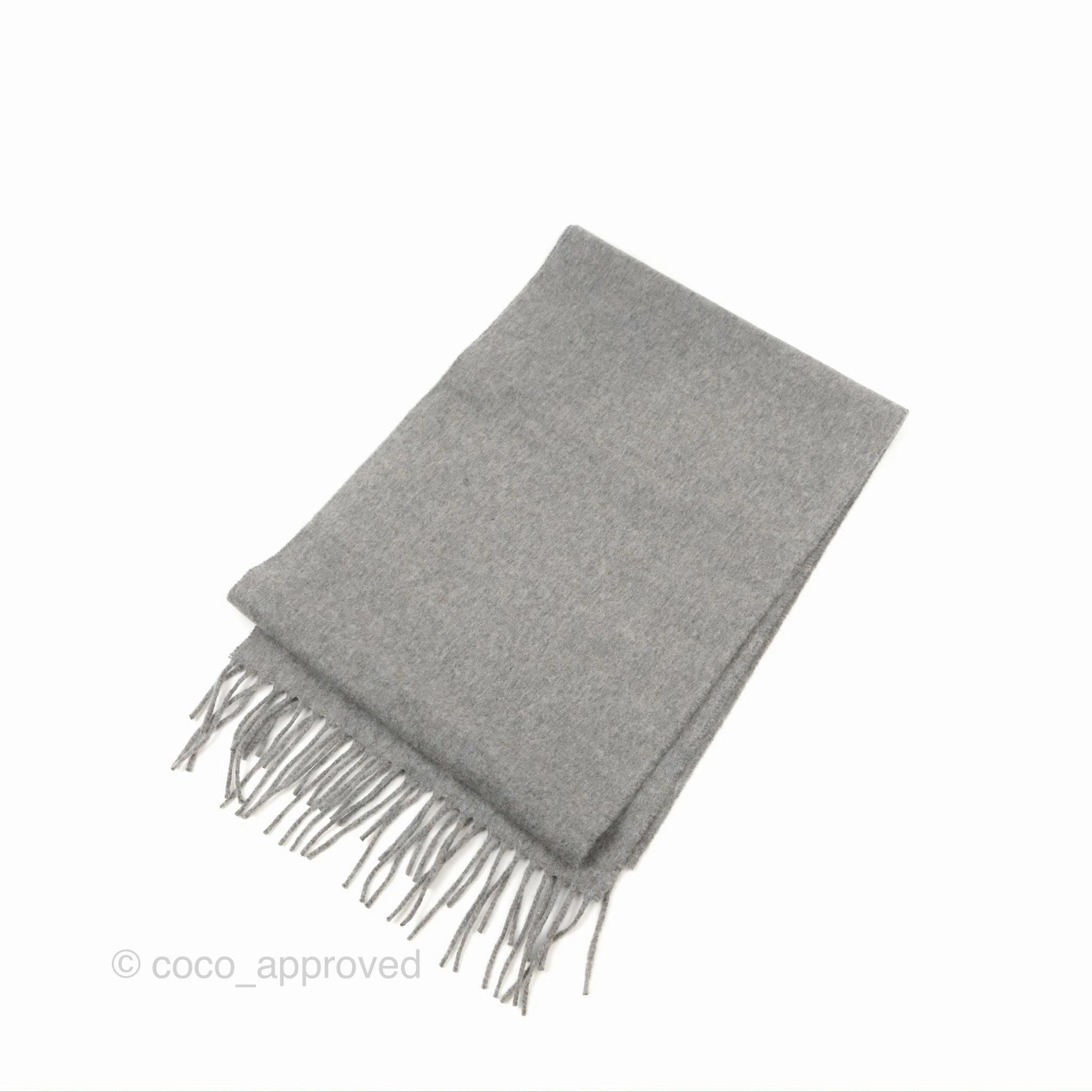 Hermes Highlands Embroidered Patch Muffler
