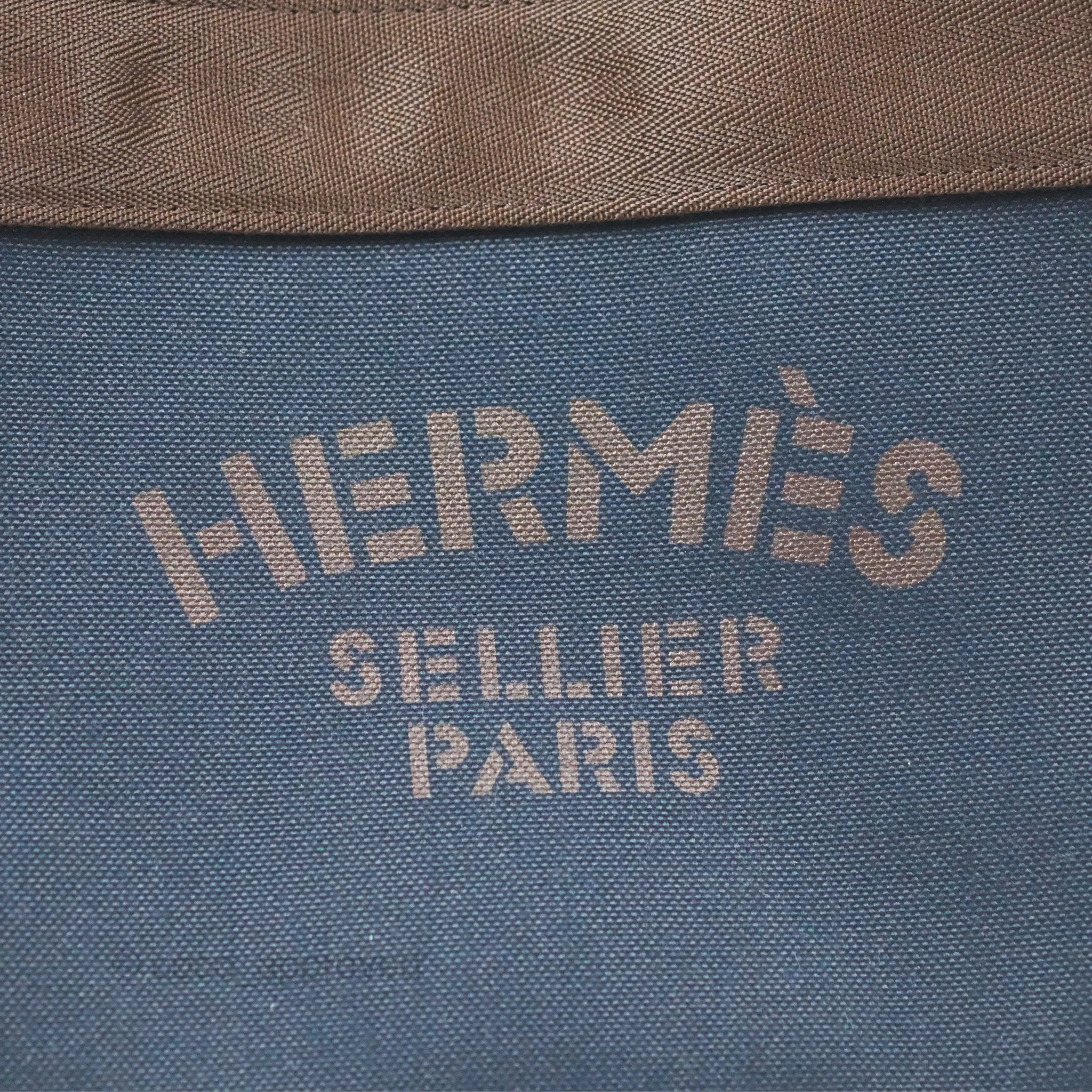 Hermes The Grooming Bag Bleu Navy / Feu