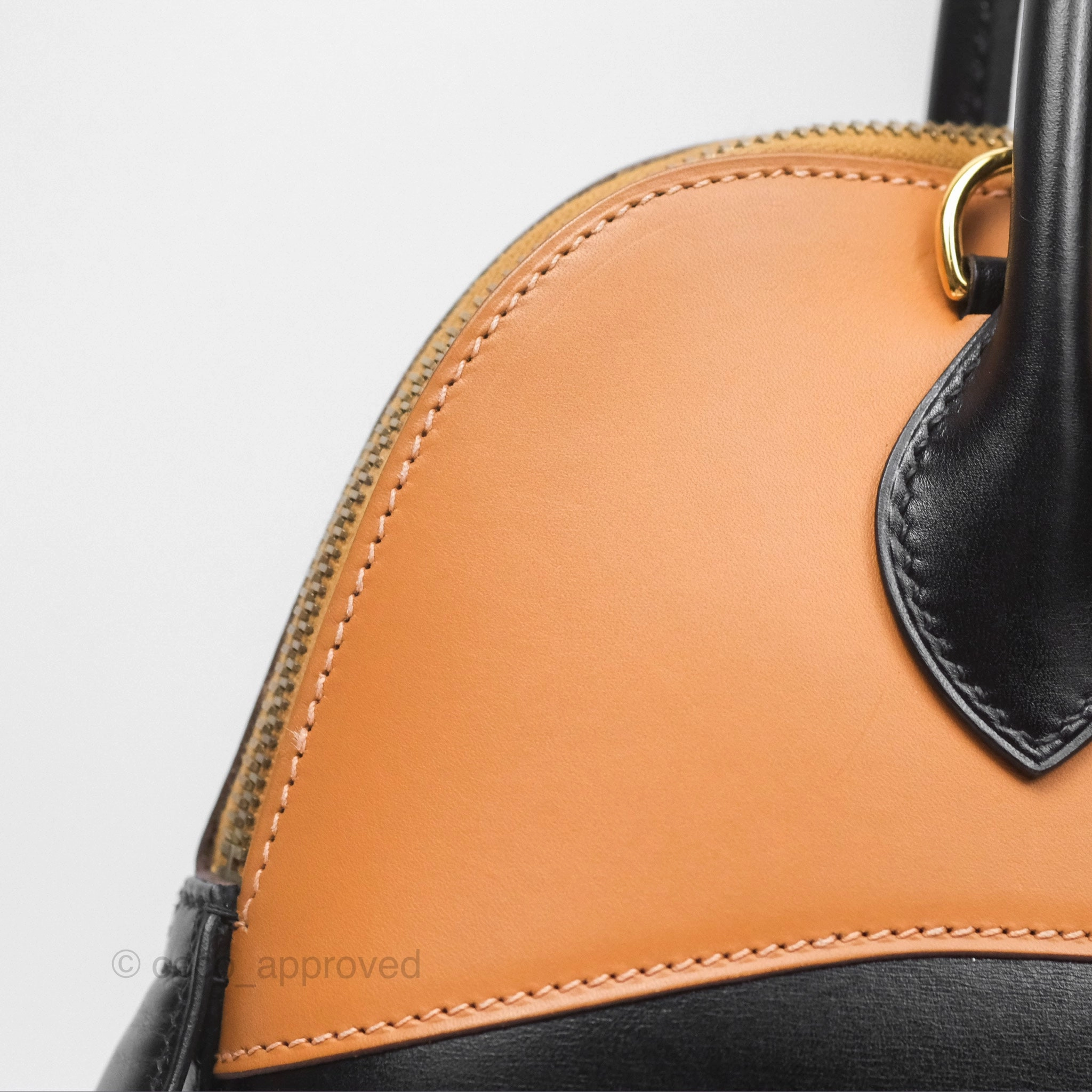 Herms Bolide 31 Noir 89 / Natural Box Leather Gold Hardware
