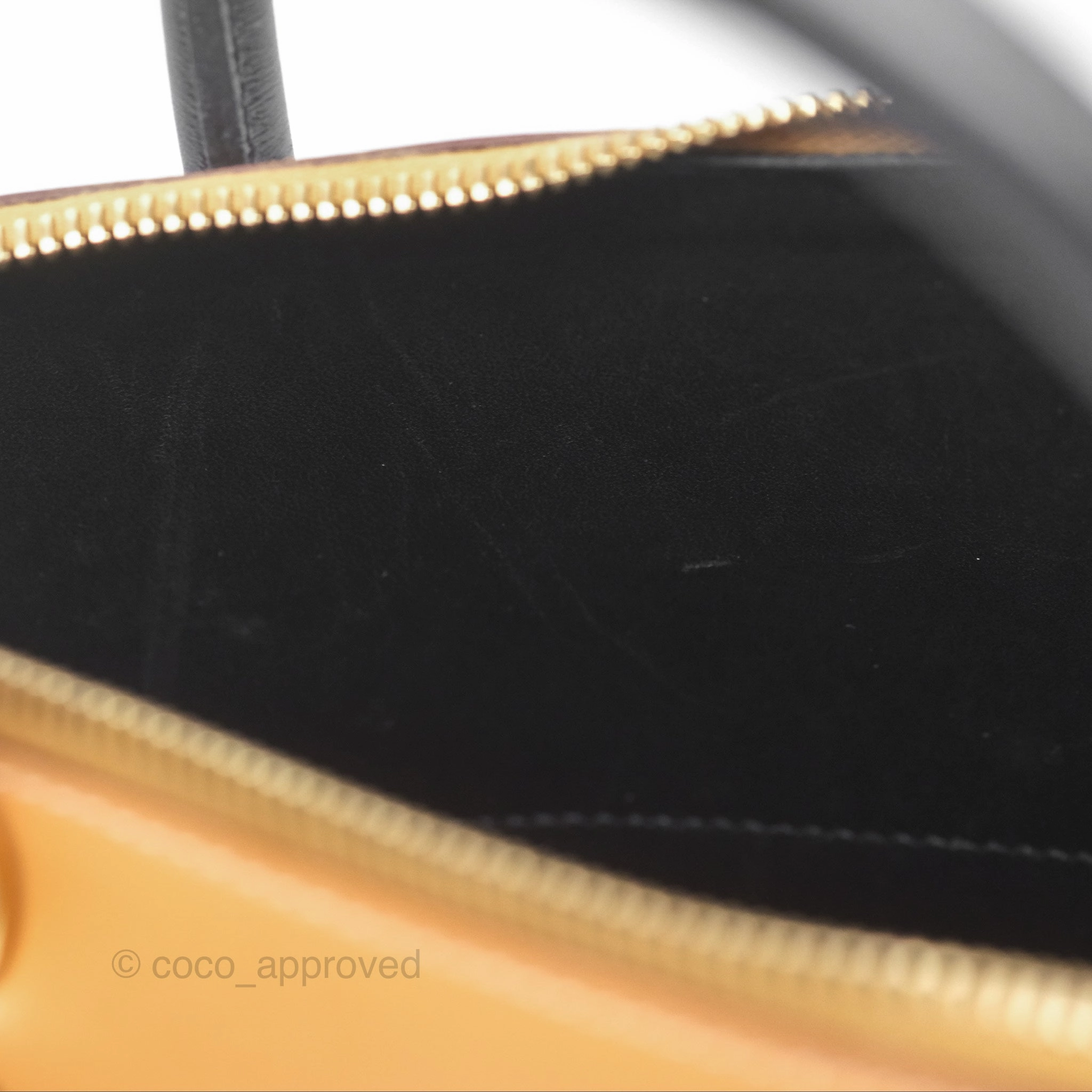 Herms Bolide 31 Noir 89 / Natural Box Leather Gold Hardware