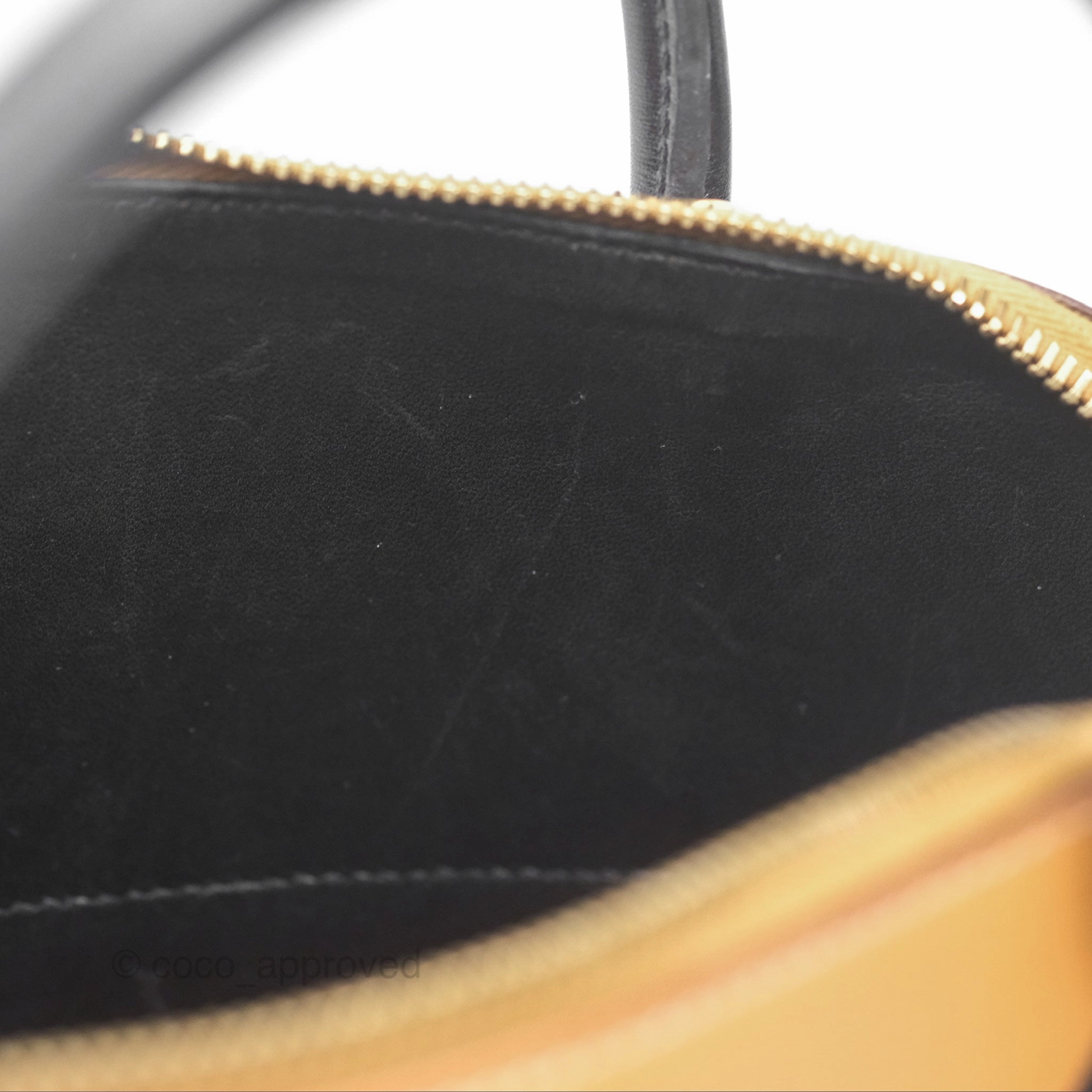 Herms Bolide 31 Noir 89 / Natural Box Leather Gold Hardware