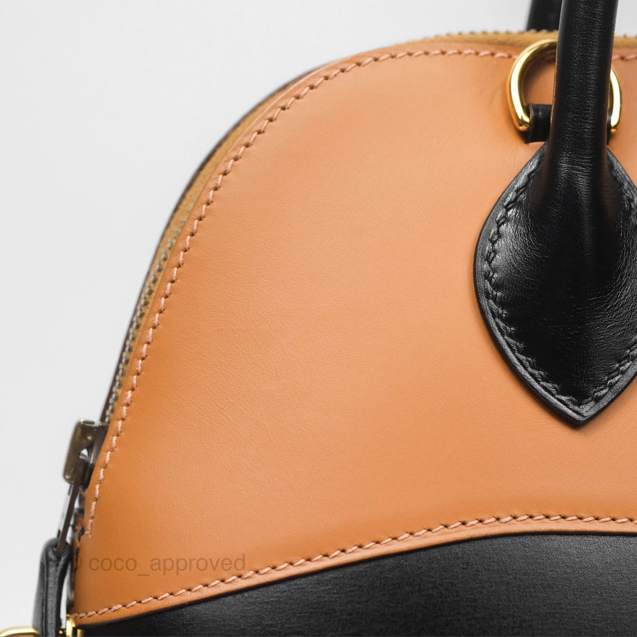 Herms Bolide 31 Noir 89 / Natural Box Leather Gold Hardware