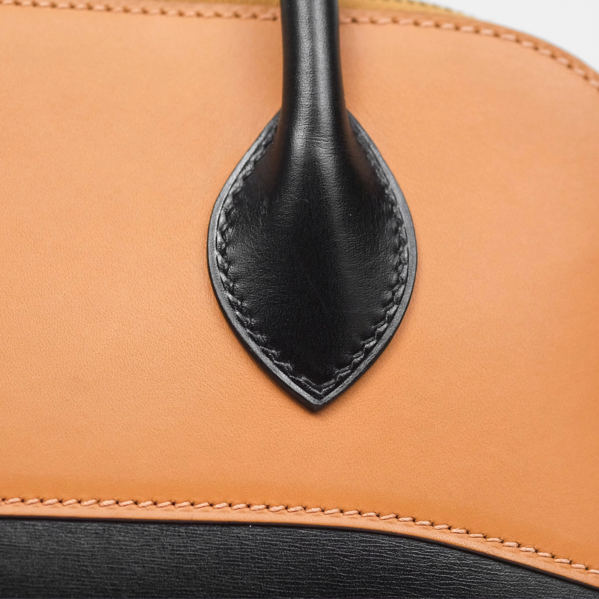 Herms Bolide 31 Noir 89 / Natural Box Leather Gold Hardware