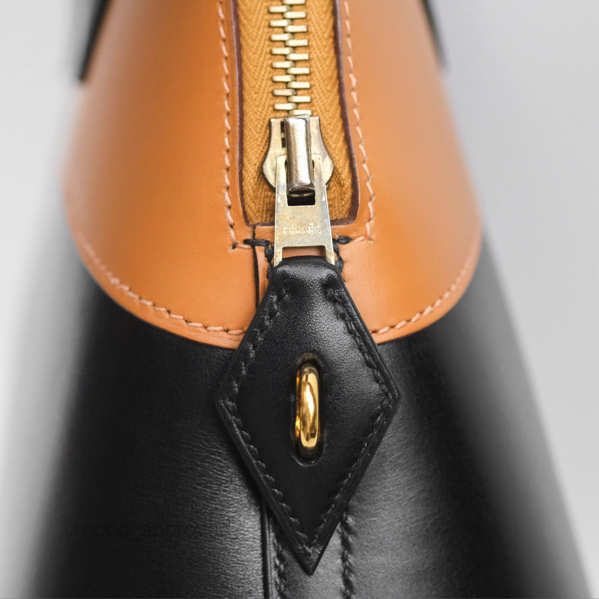 Herms Bolide 31 Noir 89 / Natural Box Leather Gold Hardware