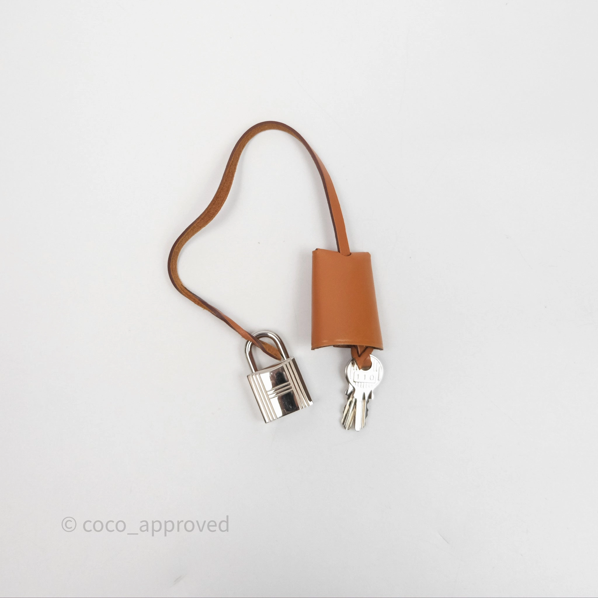 Herms Herbag Zip 31 Red/Natural Canvas Palladium Hardware