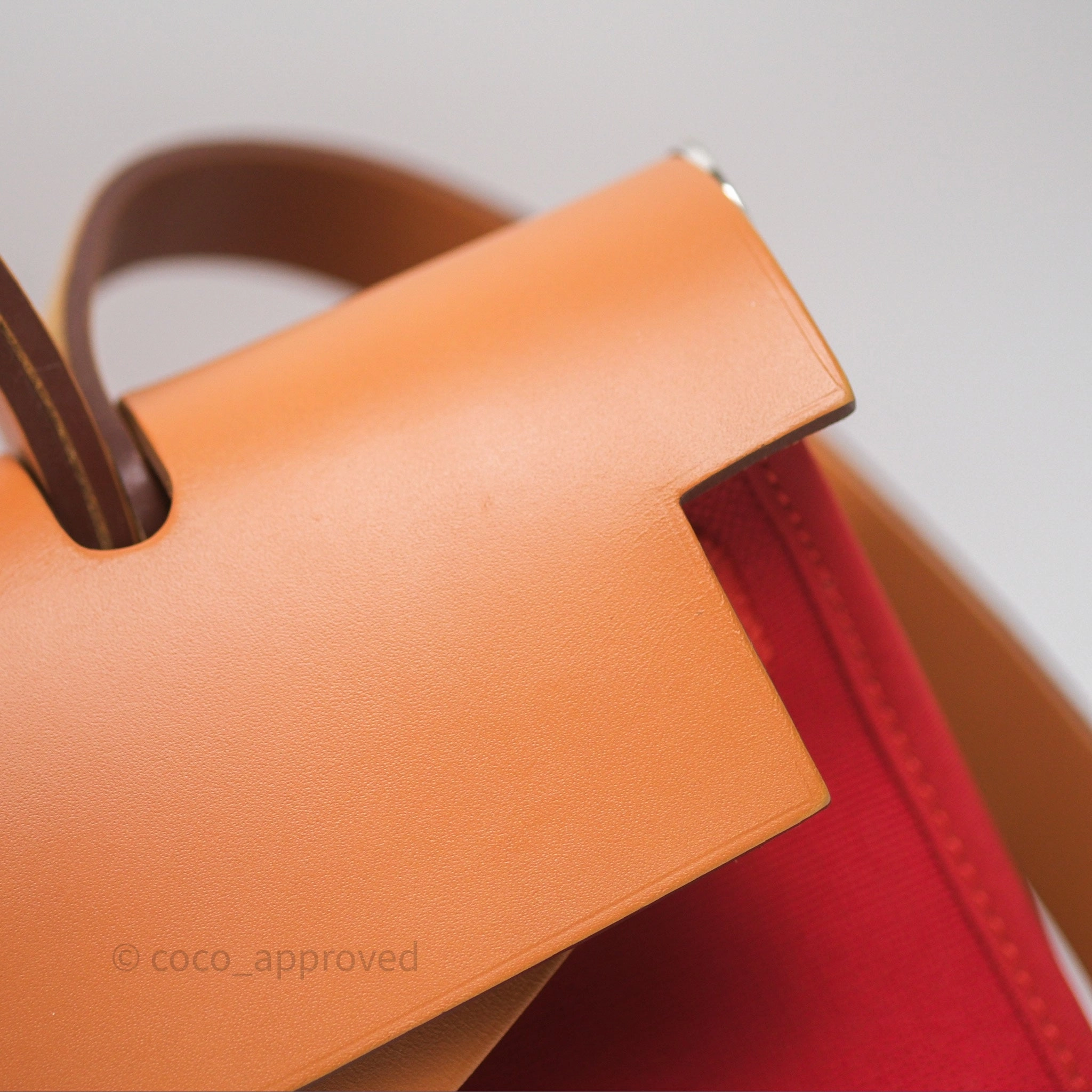 Herms Herbag Zip 31 Red/Natural Canvas Palladium Hardware
